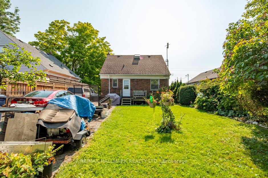 256 Tower Dr, Toronto, ON M1R3R1 | 3 Bedroom 2 Bathroom Detached House | Image 14