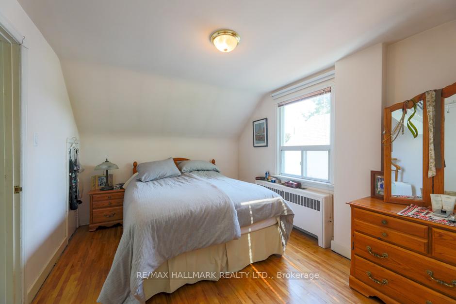 256 Tower Dr, Toronto, ON M1R3R1 | 3 Bedroom 2 Bathroom Detached House | Image 6