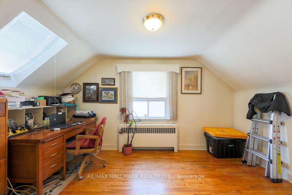 256 Tower Dr, Toronto, ON M1R3R1 | 3 Bedroom 2 Bathroom Detached House | Image 8