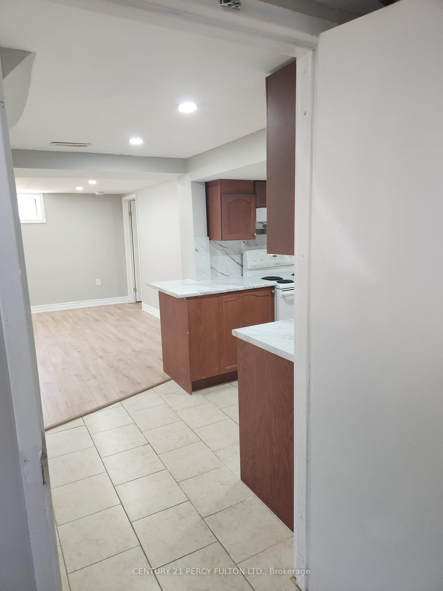 19 Lynvalley Cres, Toronto, ON M1R2V1 | 3 Bedroom 3 Bathroom Detached House | Image 10