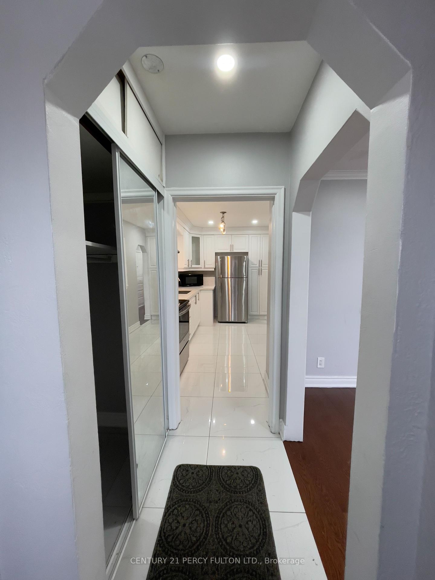 19 Lynvalley Cres, Toronto, ON M1R2V1 | 3 Bedroom 3 Bathroom Detached House | Image 2