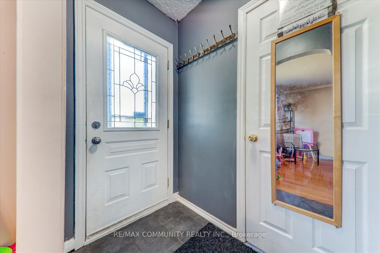 7 Princemere Cres, Toronto, ON M1R3W8 | 3 Bedroom 2 Bathroom Detached House | Image 7