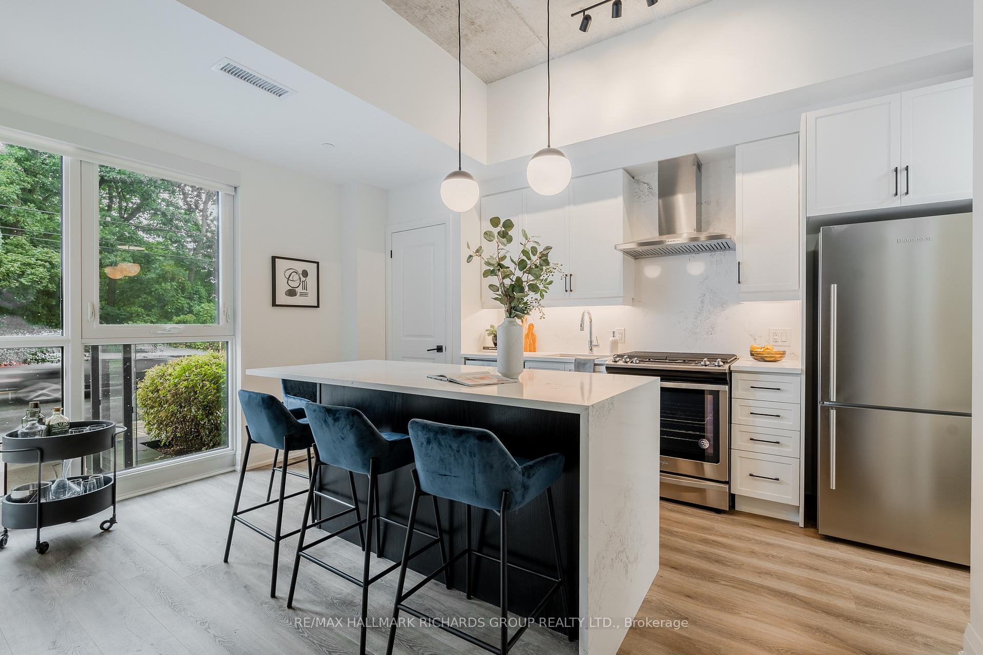 #106 - 1400 Kingston Rd, Toronto, ON M1N1R3 | 2 Bedroom 2 Bathroom Condo Apt | Image 3