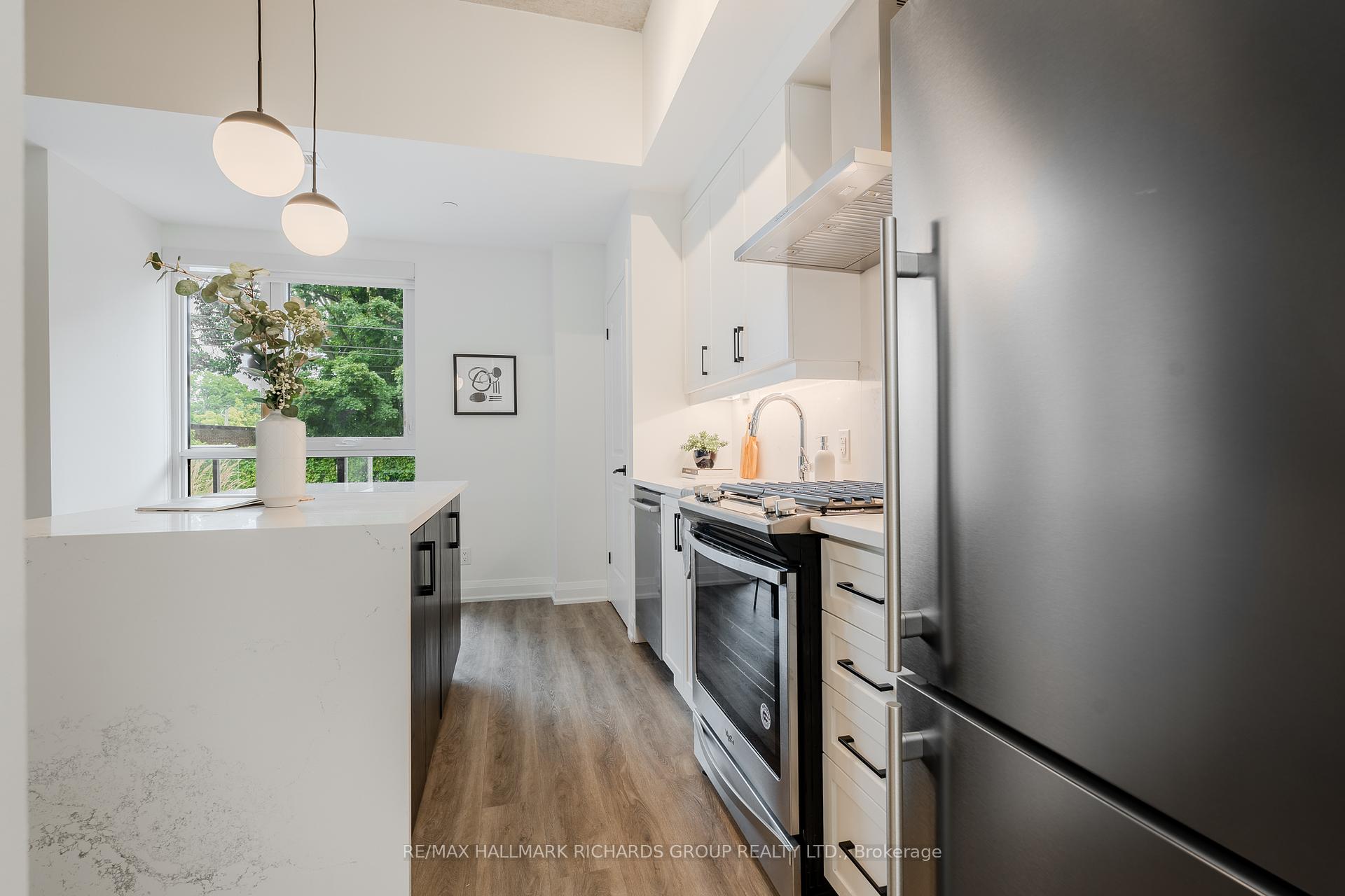 #106 - 1400 Kingston Rd, Toronto, ON M1N1R3 | 2 Bedroom 2 Bathroom Condo Apt | Image 4