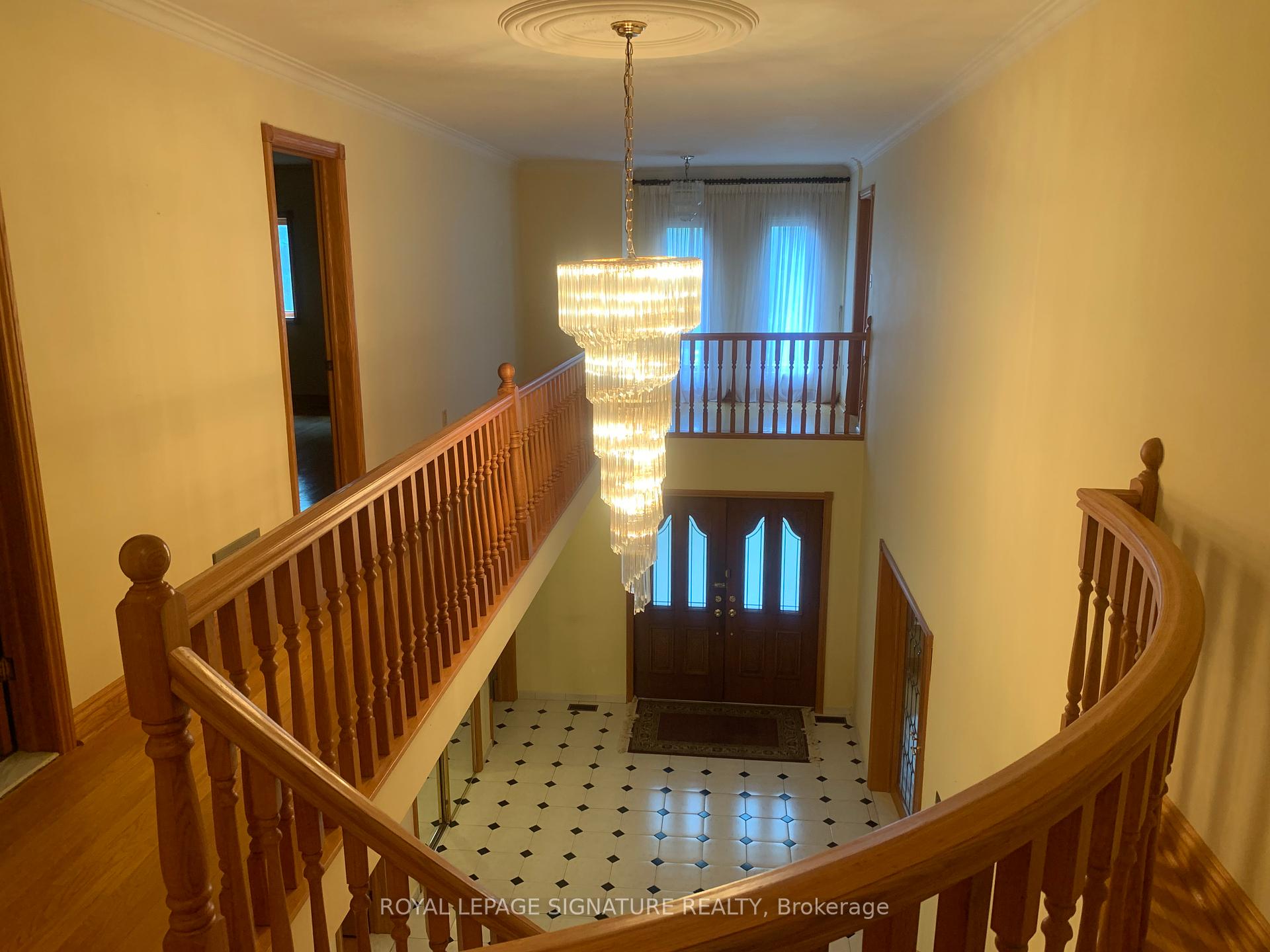 450 O'Connor Dr, Toronto, ON M4J2W6 | 4 Bedroom 5 Bathroom Detached House | Image 14