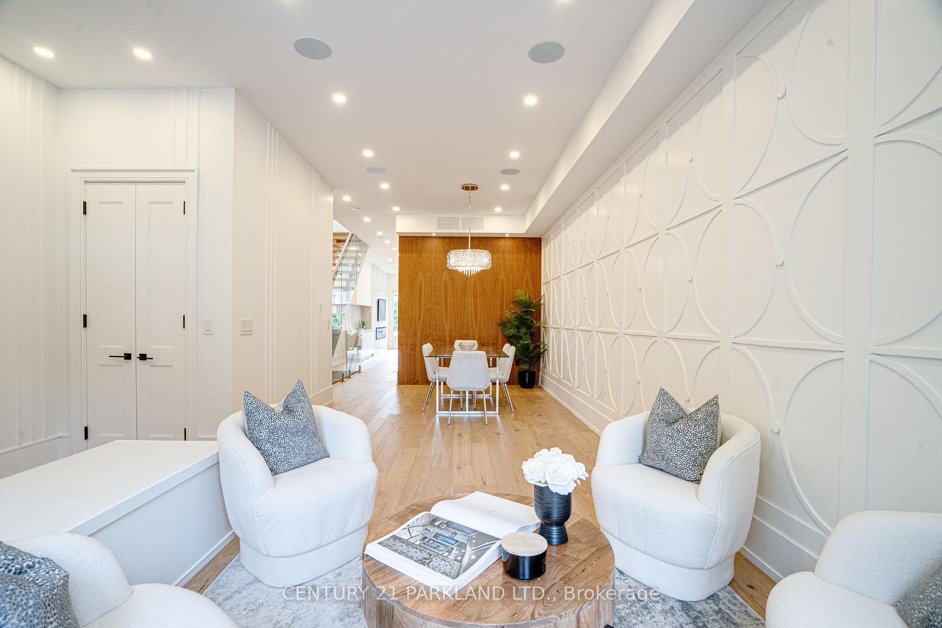 44 Waverley Rd, Toronto, ON M4L3T1 | 4 Bedroom 5 Bathroom Detached House | Image 12