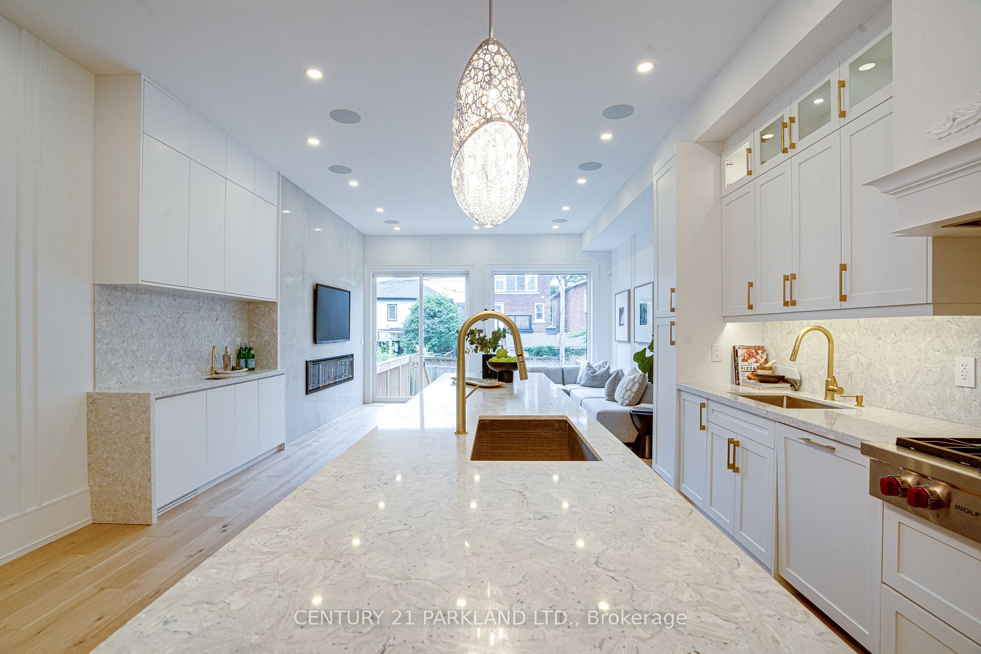 44 Waverley Rd, Toronto, ON M4L3T1 | 4 Bedroom 5 Bathroom Detached House | Image 18