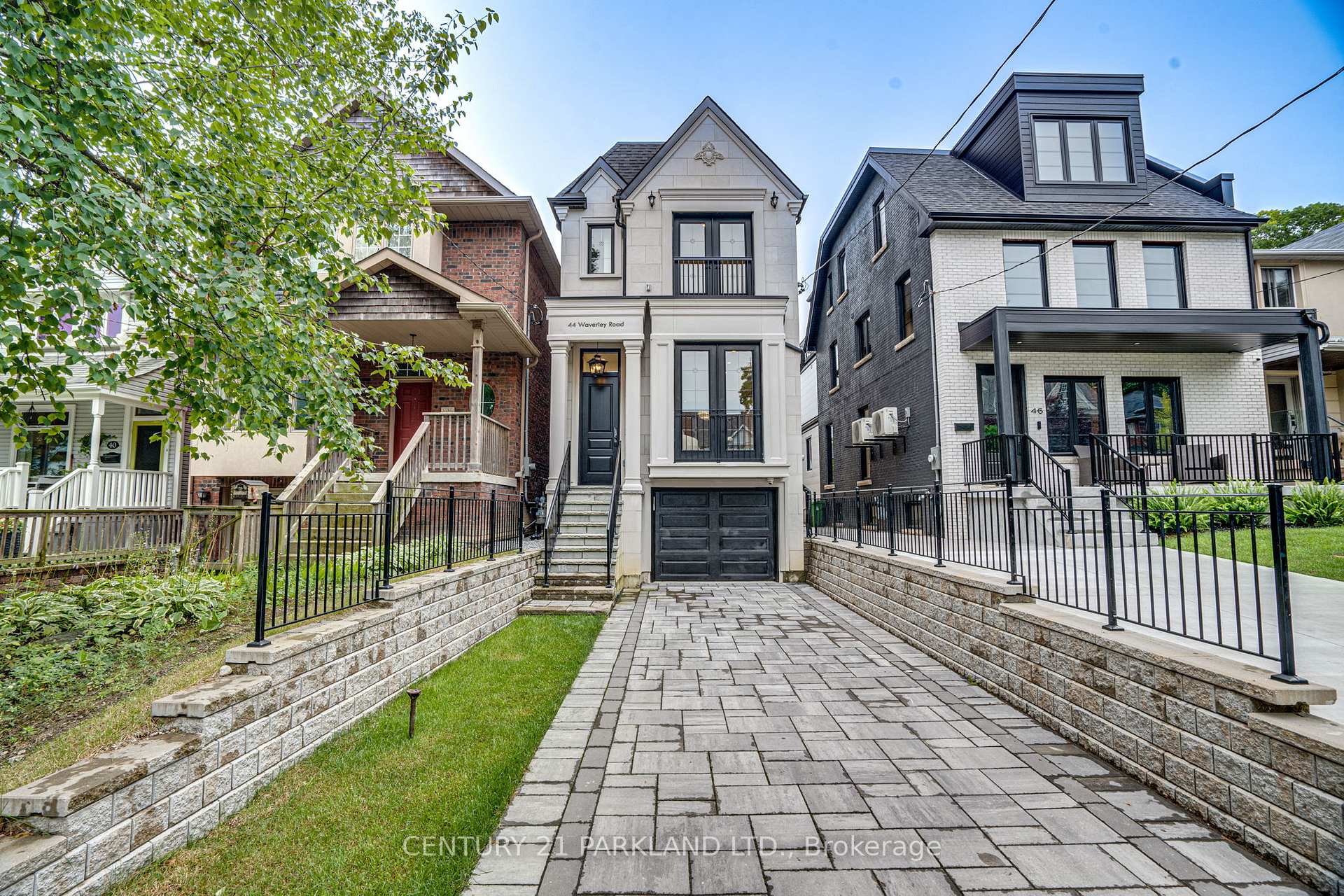 44 Waverley Rd, Toronto, ON M4L3T1 | 4 Bedroom 5 Bathroom Detached House | Image 2