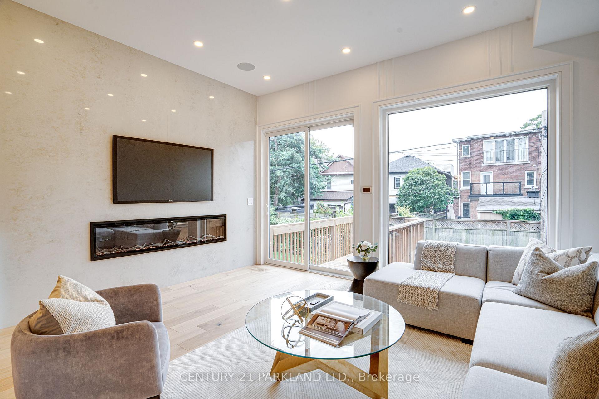 44 Waverley Rd, Toronto, ON M4L3T1 | 4 Bedroom 5 Bathroom Detached House | Image 28