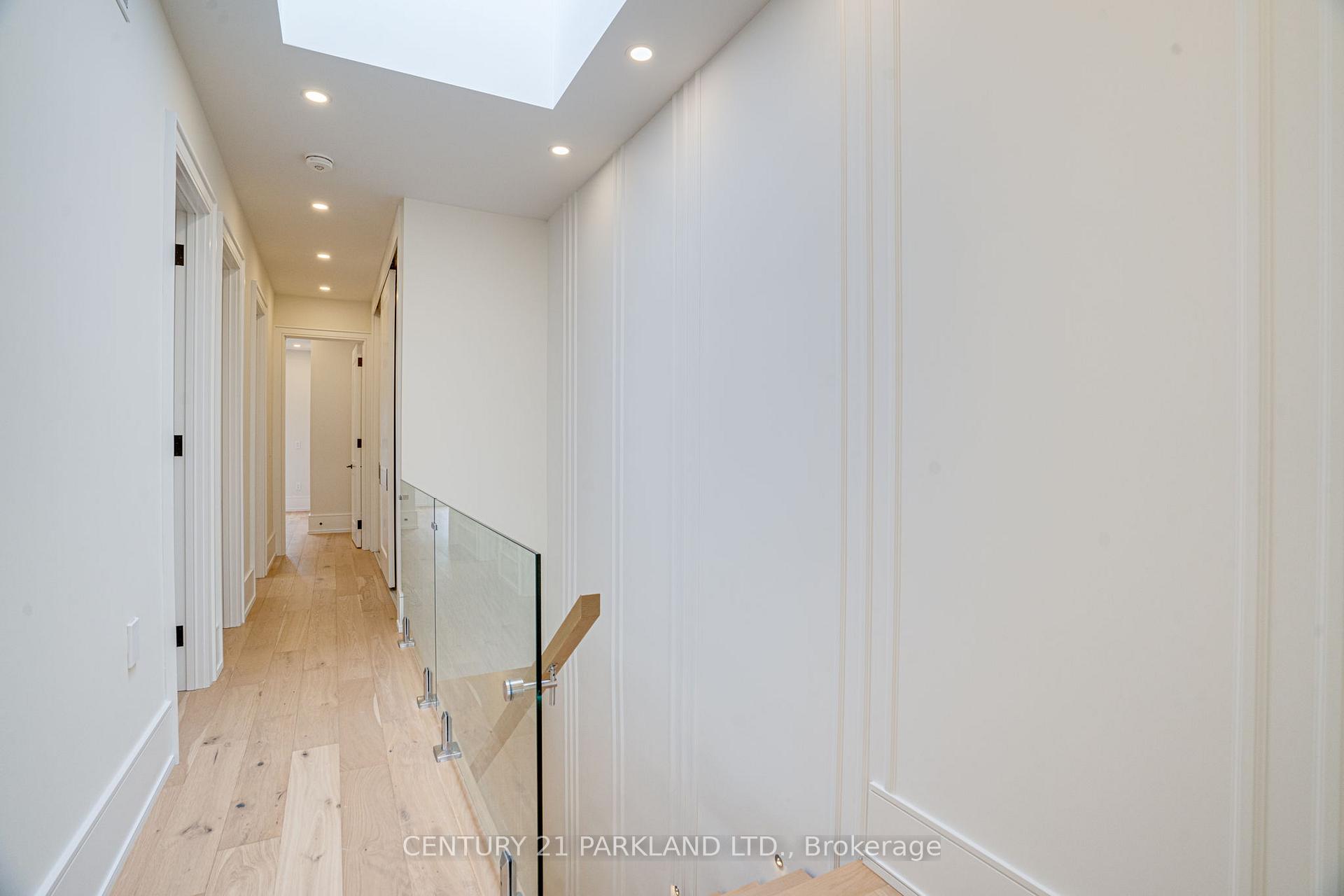 44 Waverley Rd, Toronto, ON M4L3T1 | 4 Bedroom 5 Bathroom Detached House | Image 30