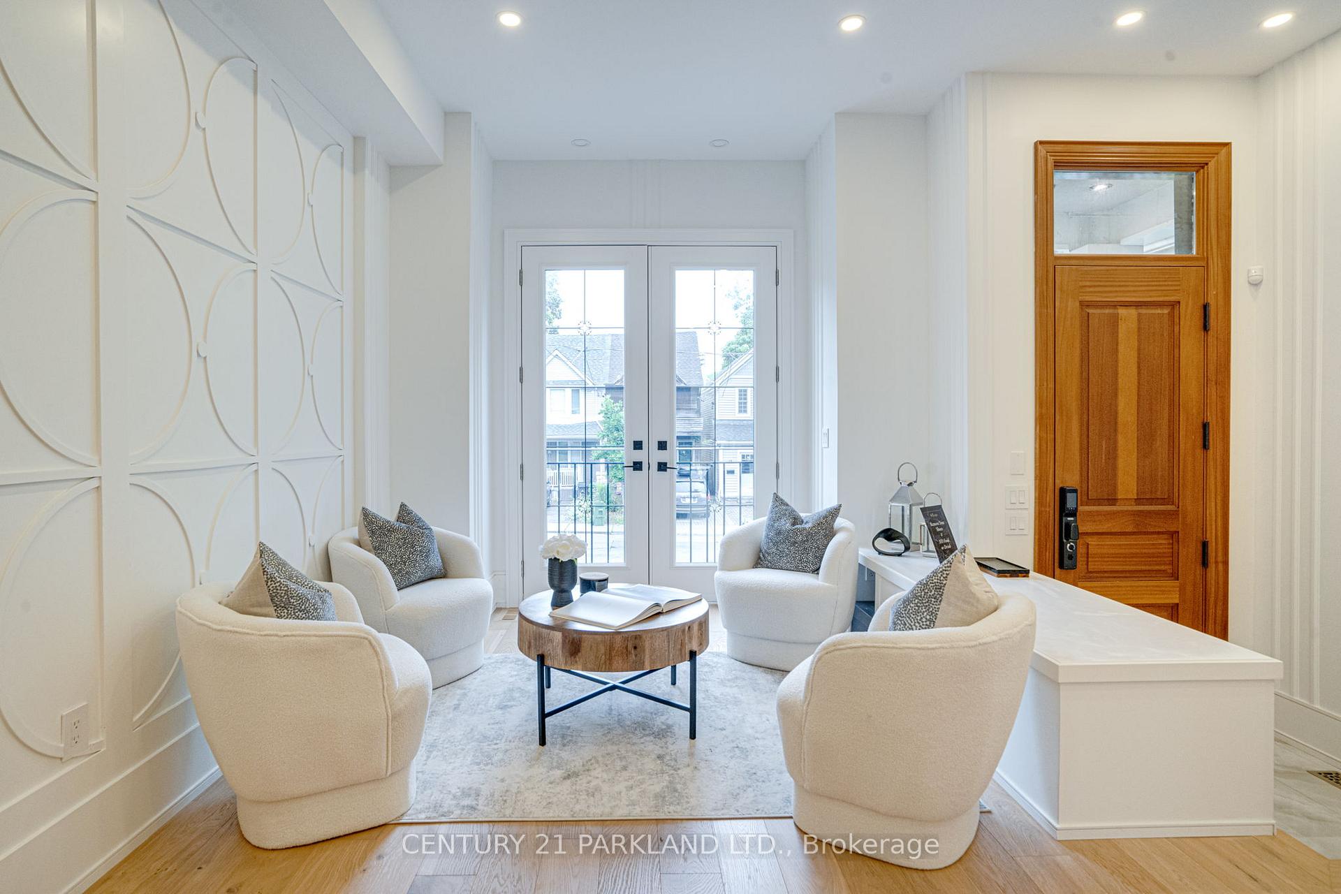 44 Waverley Rd, Toronto, ON M4L3T1 | 4 Bedroom 5 Bathroom Detached House | Image 7