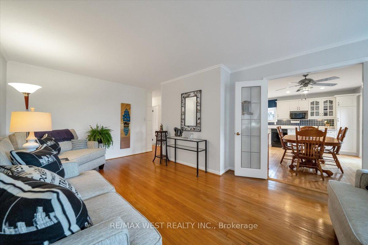 254 Confederation Dr, Toronto, ON M1G1B5 | 3 Bedroom 2 Bathroom Detached House | Image 13