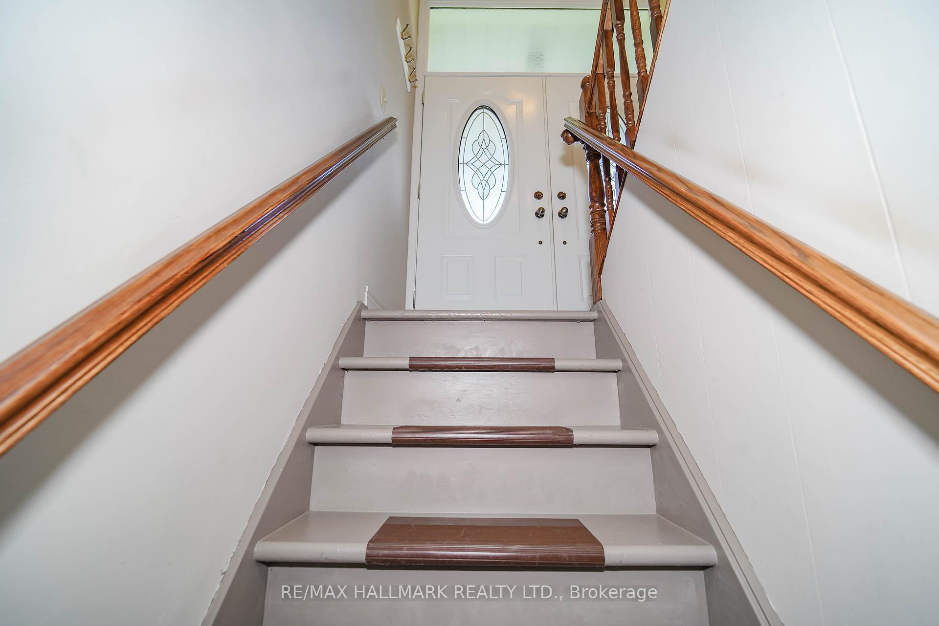 44 Budea Cres, Toronto, ON M1R4V4 | 3 Bedroom 2 Bathroom Detached House | Image 20