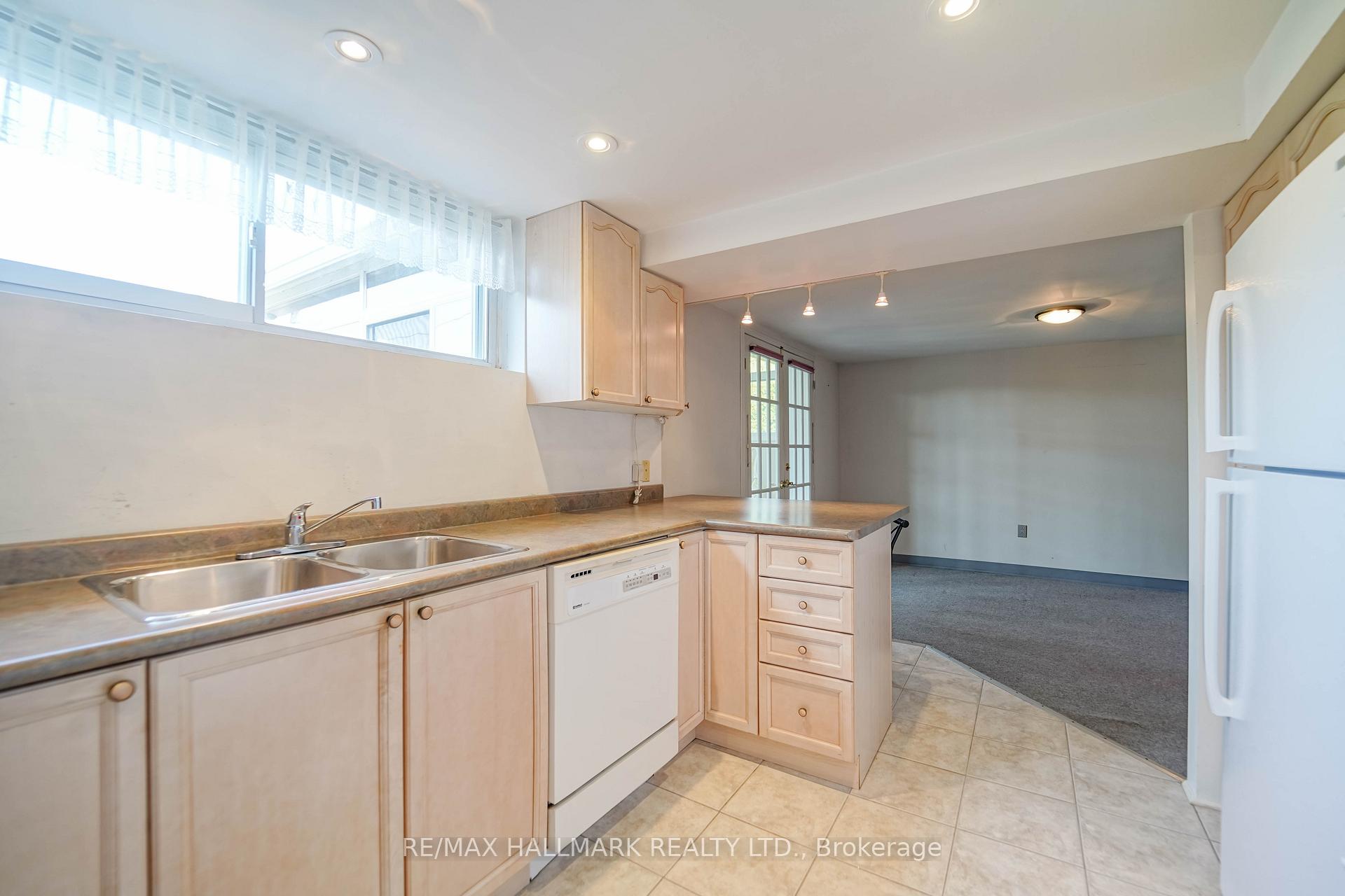 44 Budea Cres, Toronto, ON M1R4V4 | 3 Bedroom 2 Bathroom Detached House | Image 26