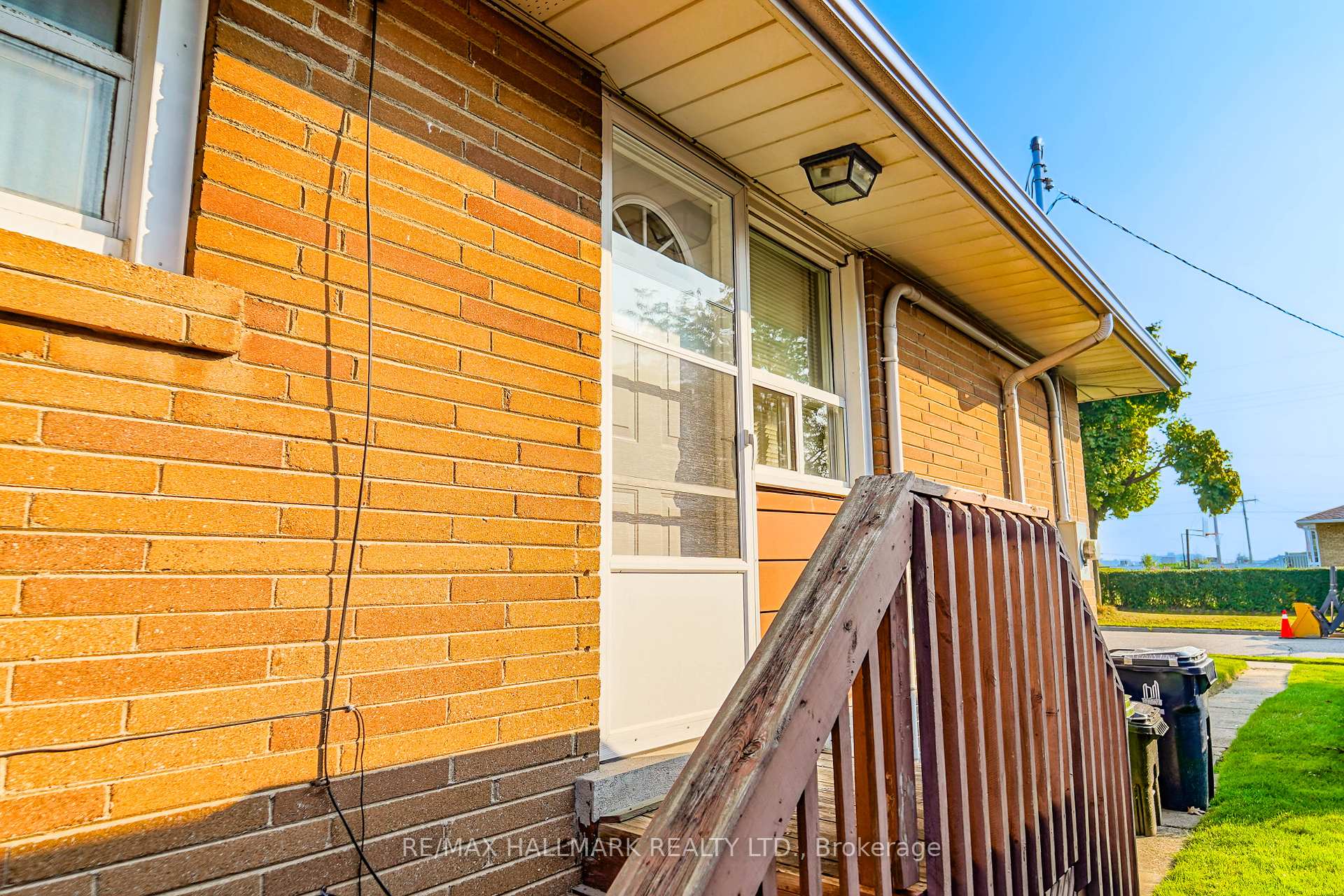 44 Budea Cres, Toronto, ON M1R4V4 | 3 Bedroom 2 Bathroom Detached House | Image 34