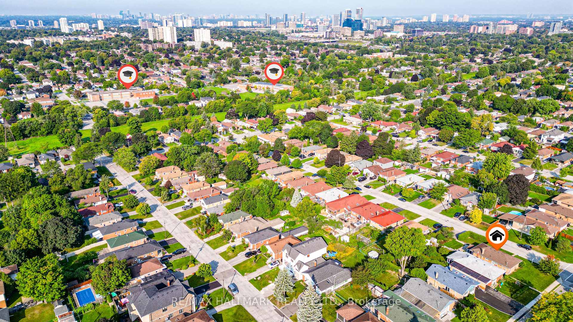 44 Budea Cres, Toronto, ON M1R4V4 | 3 Bedroom 2 Bathroom Detached House | Image 39