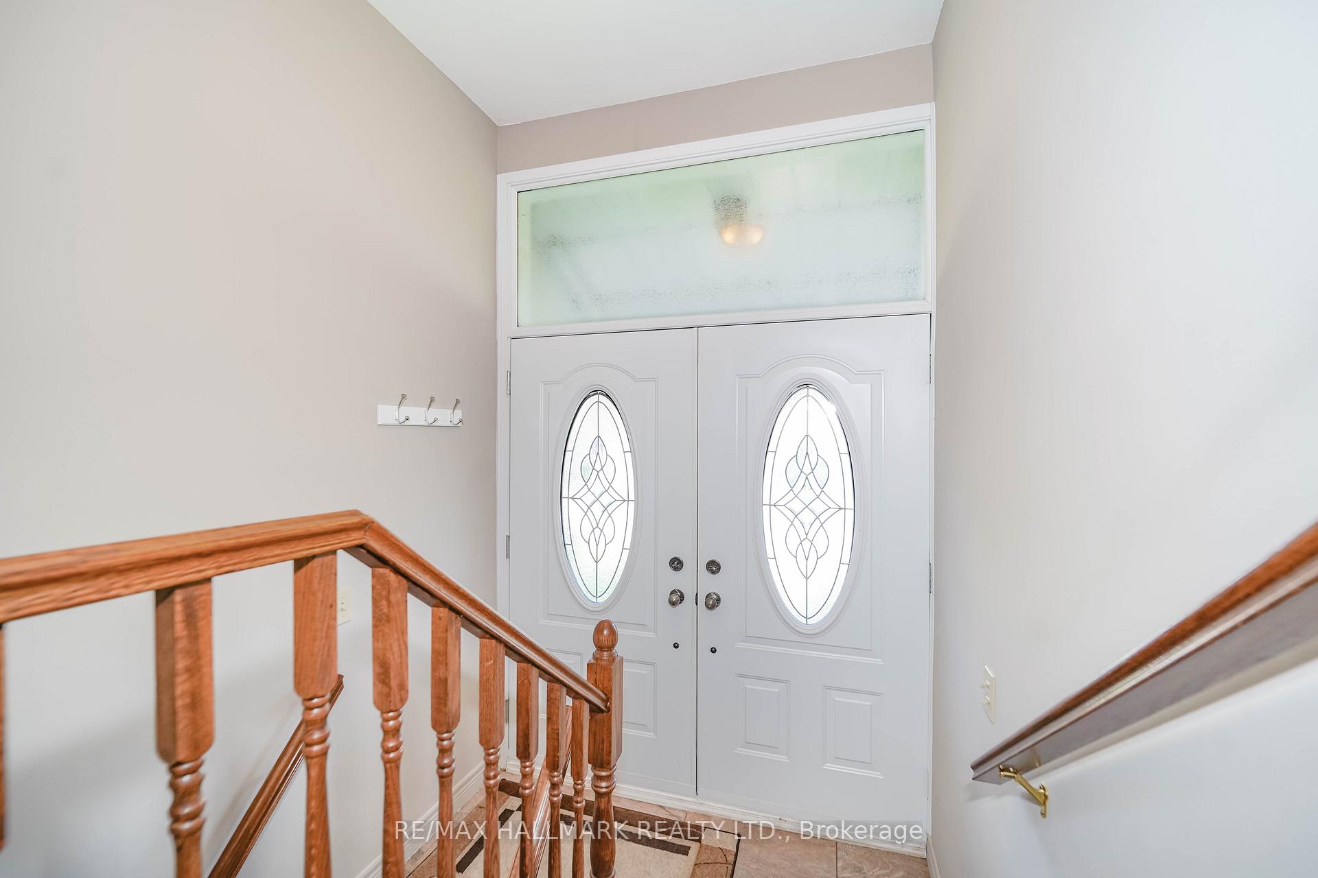 44 Budea Cres, Toronto, ON M1R4V4 | 3 Bedroom 2 Bathroom Detached House | Image 5