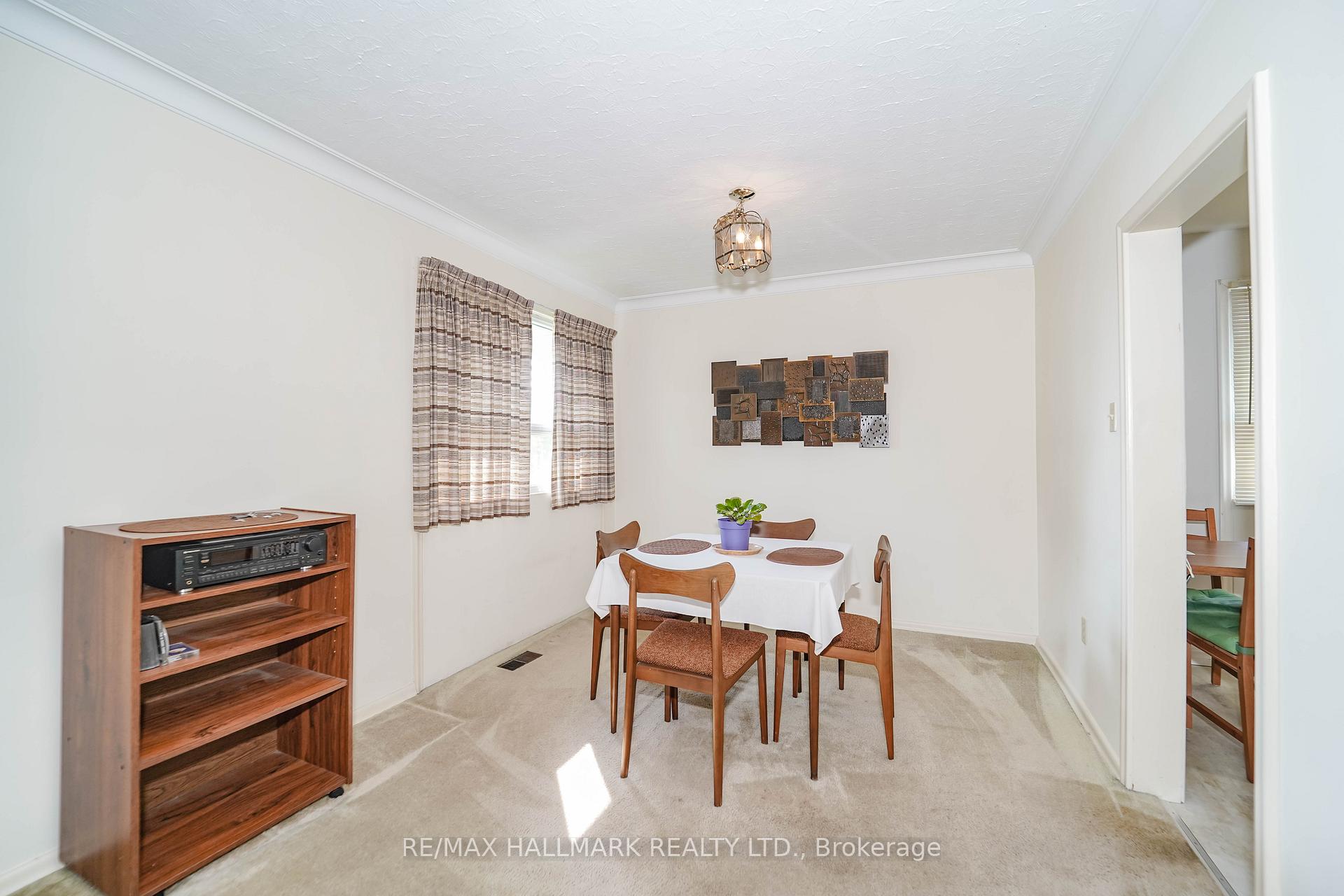 44 Budea Cres, Toronto, ON M1R4V4 | 3 Bedroom 2 Bathroom Detached House | Image 7