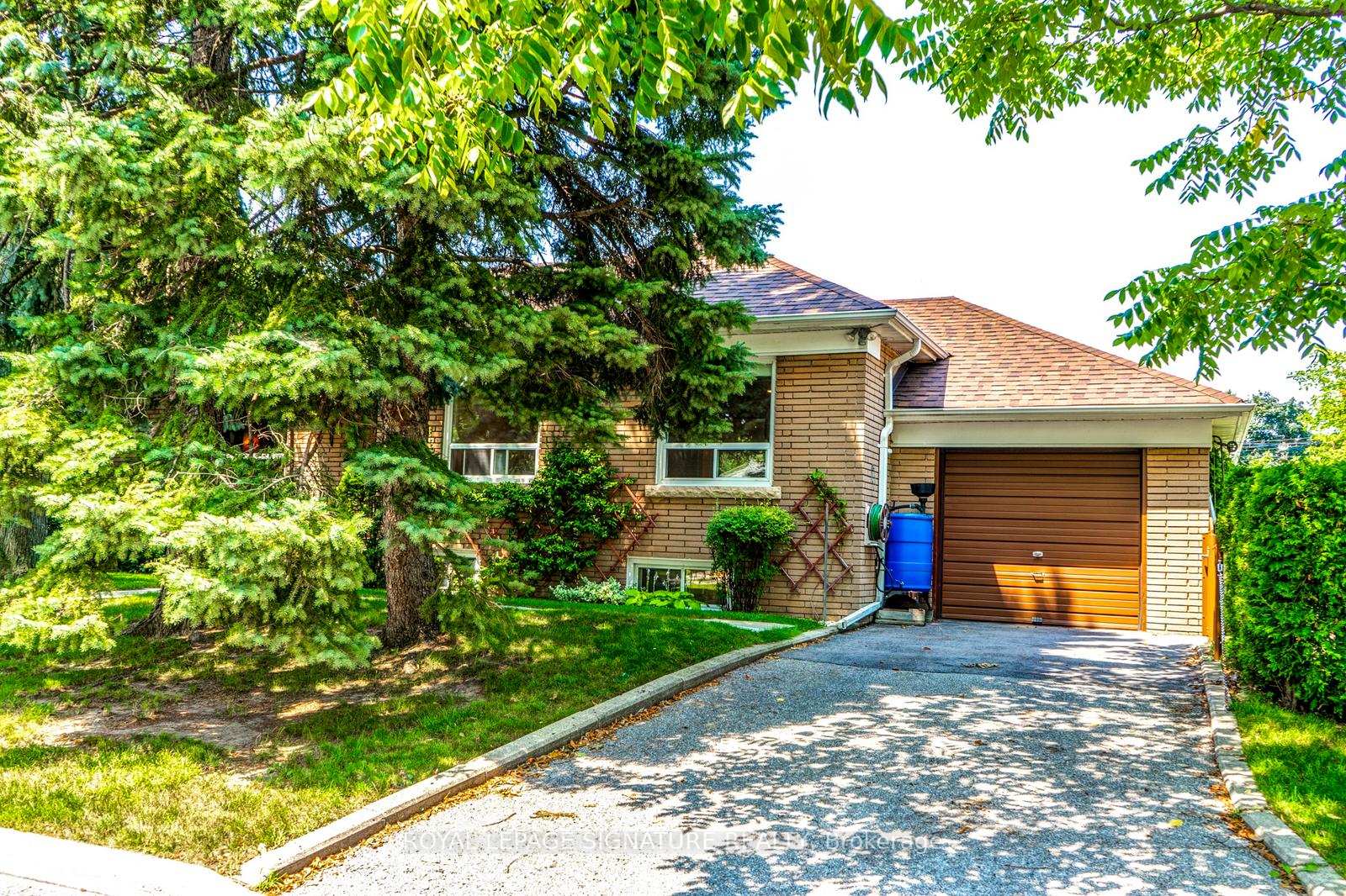 15 Inniswood Dr, Toronto, ON M1R1E4 | 3 Bedroom 2 Bathroom Detached House | Image 3