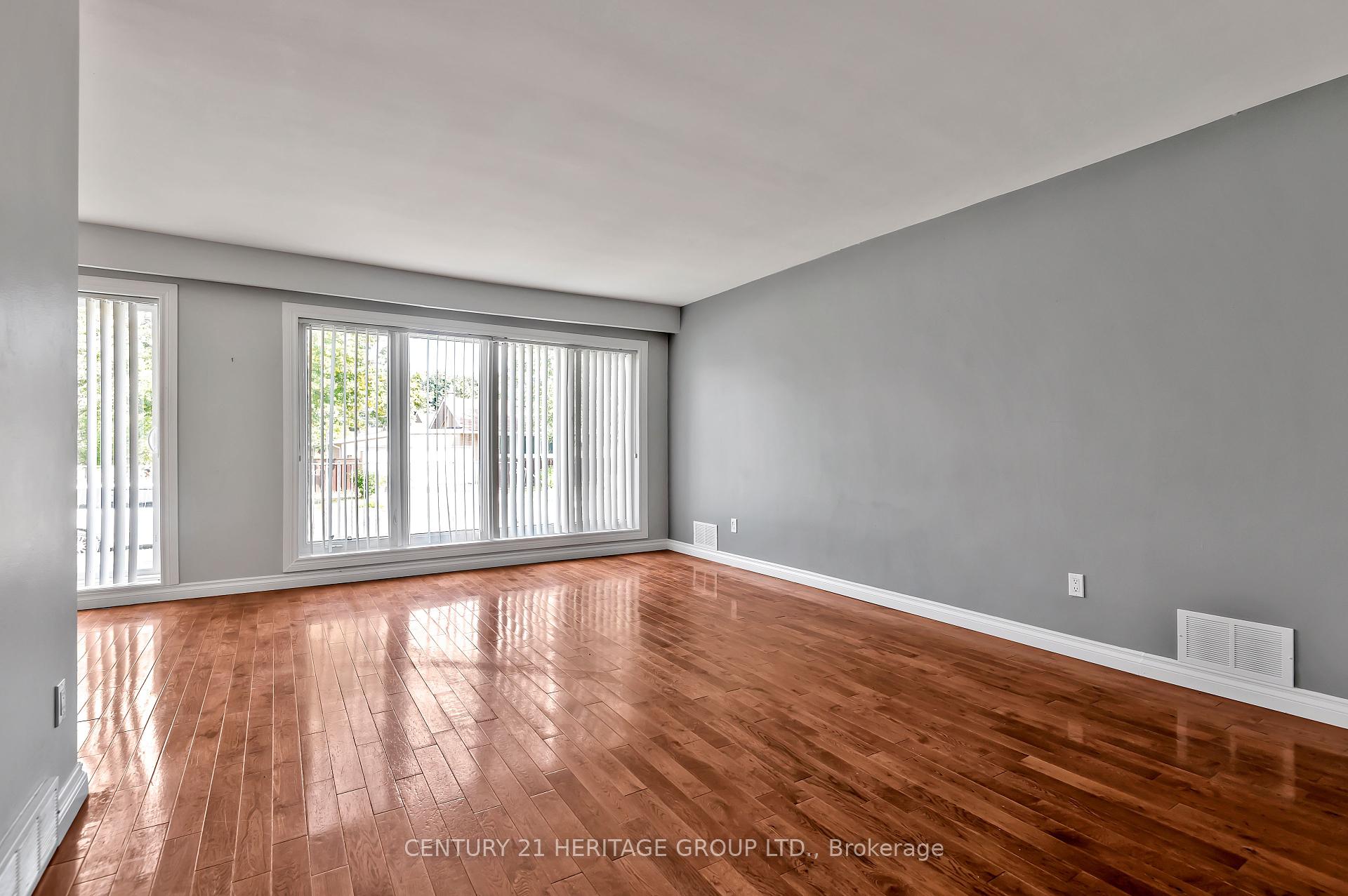 12 Kitson Dr, Toronto, ON M1M3C8 | 3 Bedroom 2 Bathroom Detached House | Image 16