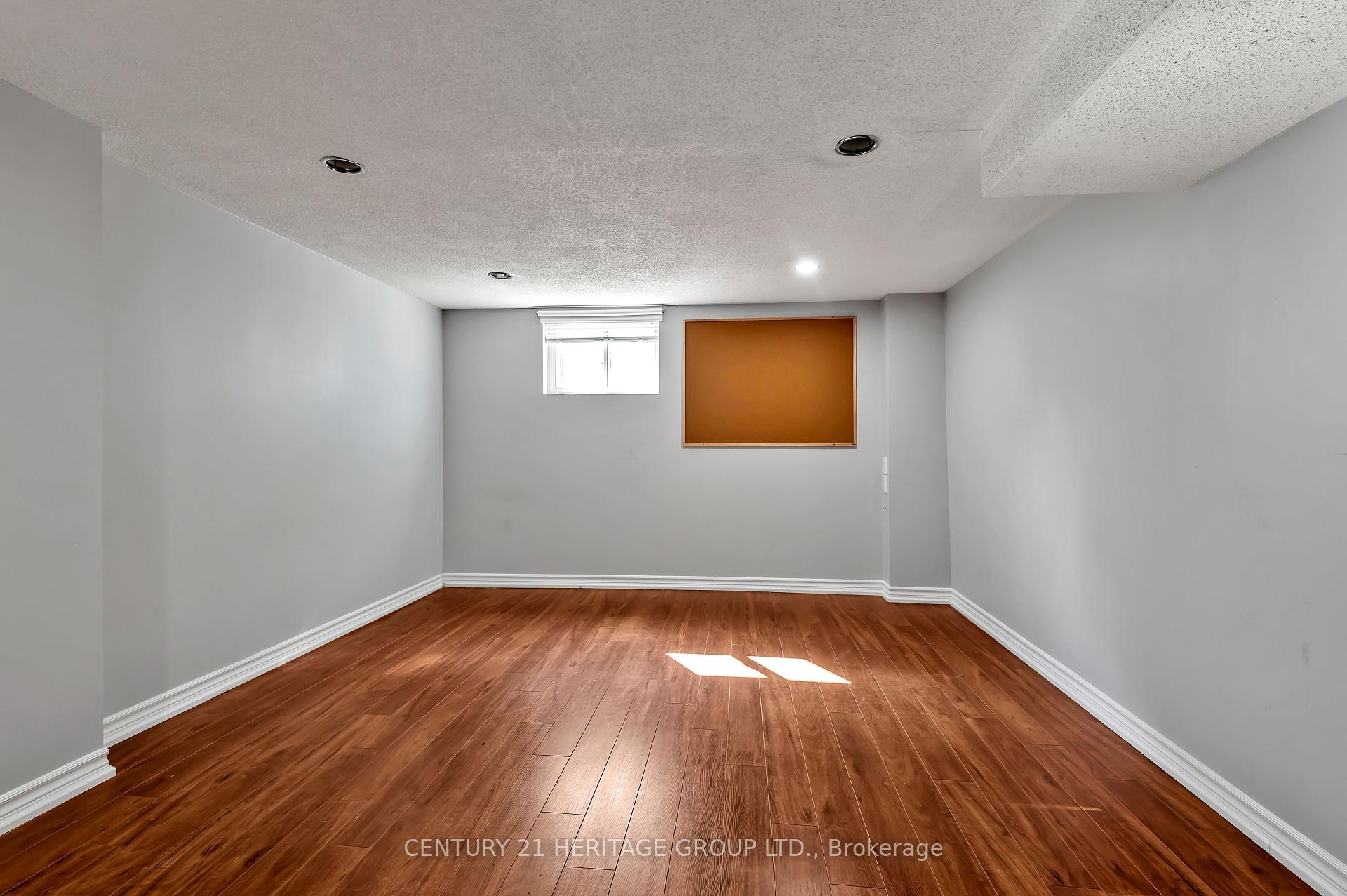 12 Kitson Dr, Toronto, ON M1M3C8 | 3 Bedroom 2 Bathroom Detached House | Image 24