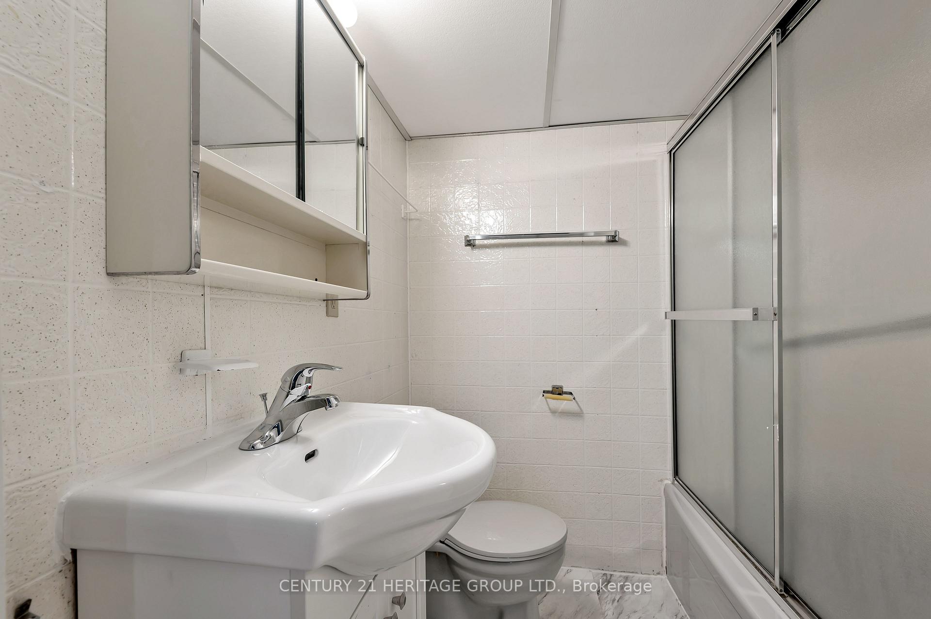 12 Kitson Dr, Toronto, ON M1M3C8 | 3 Bedroom 2 Bathroom Detached House | Image 25