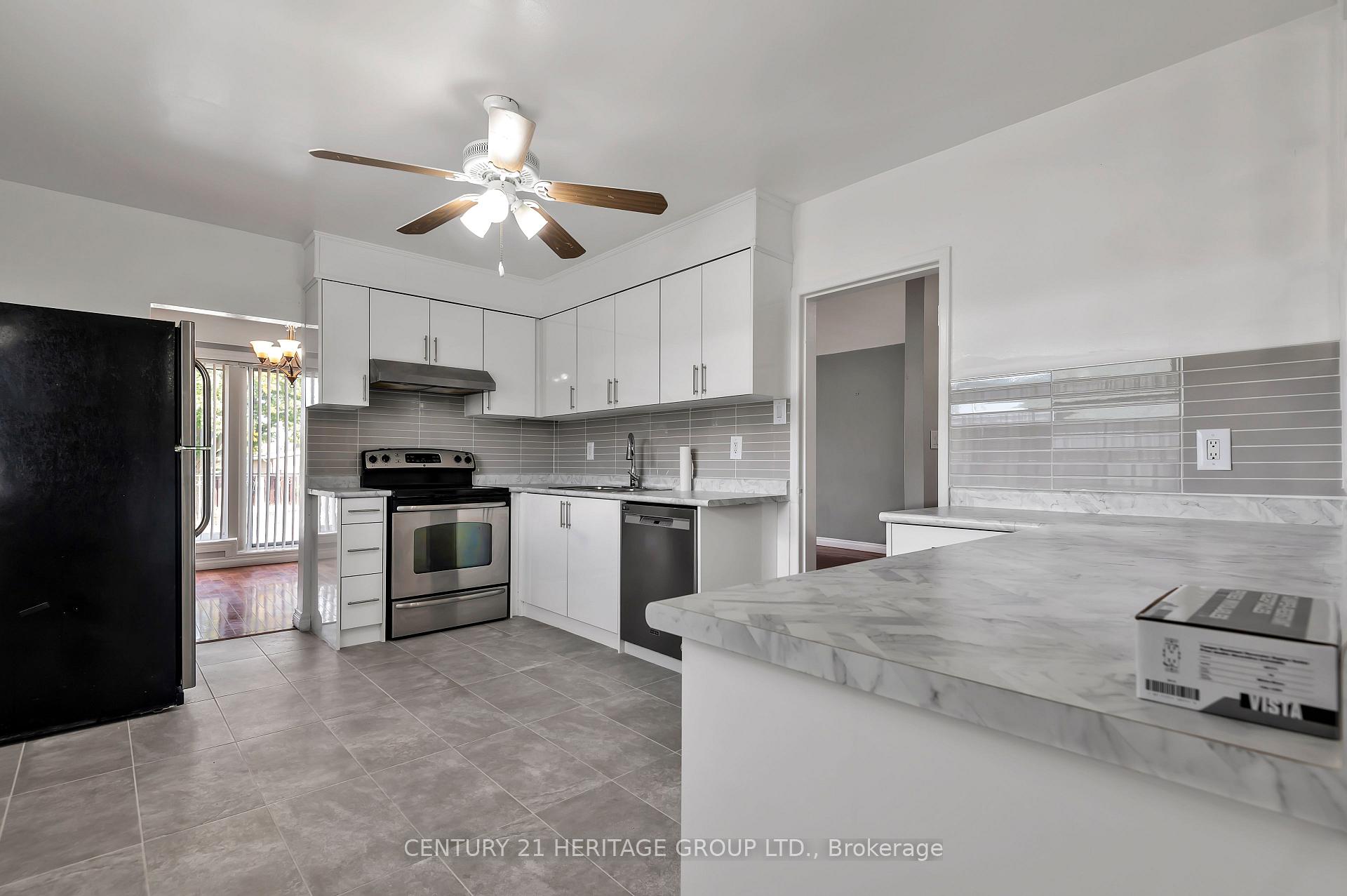 12 Kitson Dr, Toronto, ON M1M3C8 | 3 Bedroom 2 Bathroom Detached House | Image 7