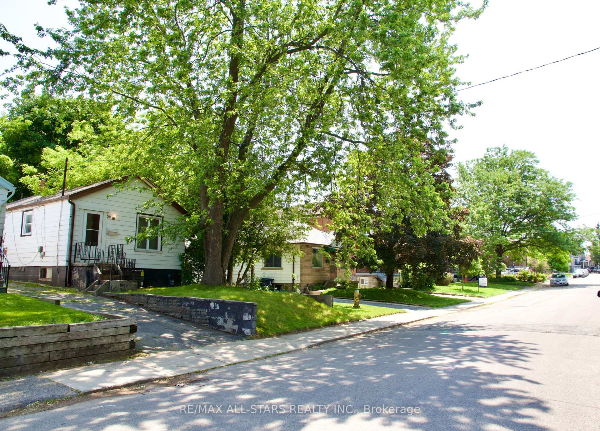 29 North Woodrow Blvd, Toronto, ON M1K1W2 | 2 Bedroom 2 Bathroom Detached House | Image 13