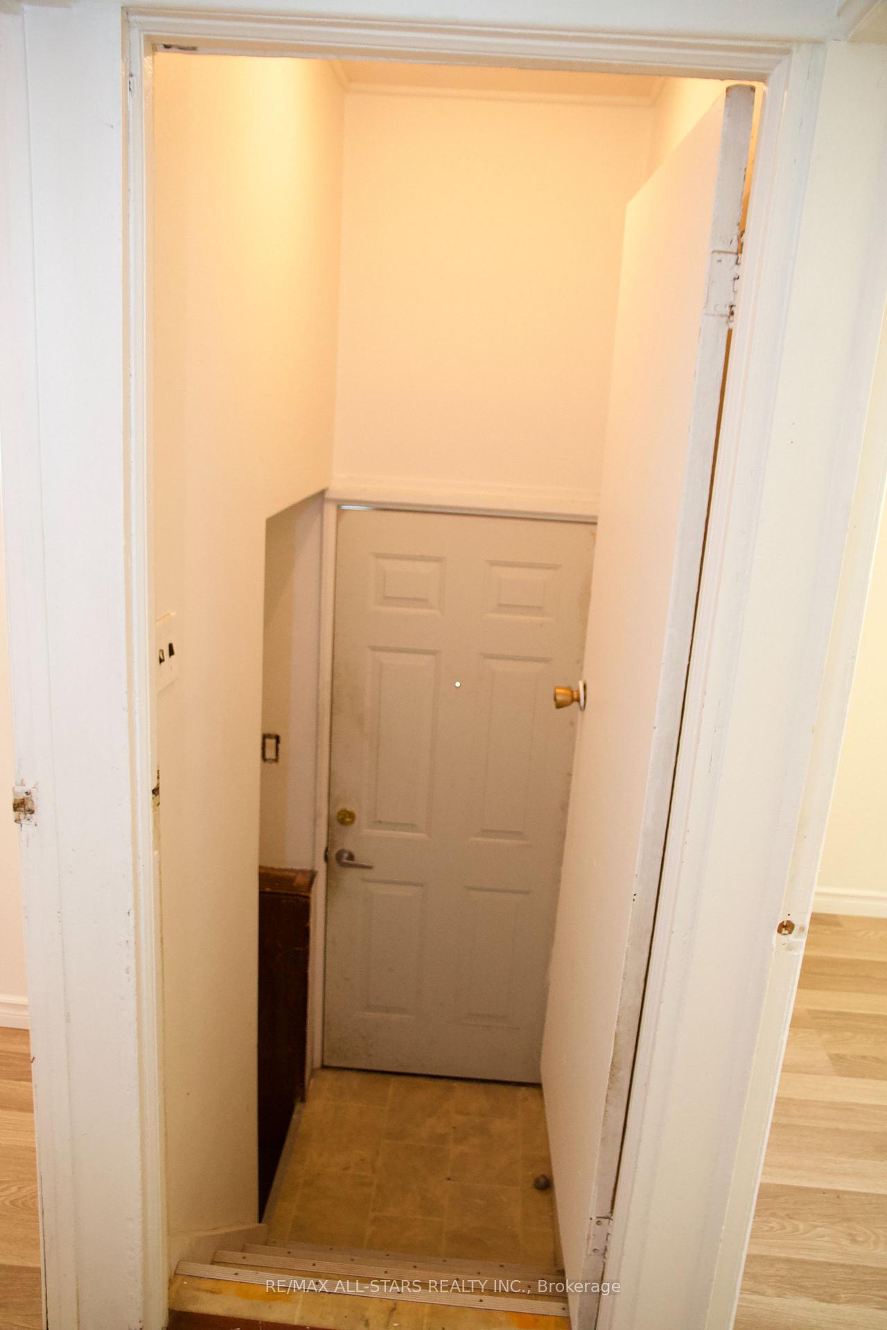 29 North Woodrow Blvd, Toronto, ON M1K1W2 | 2 Bedroom 2 Bathroom Detached House | Image 20