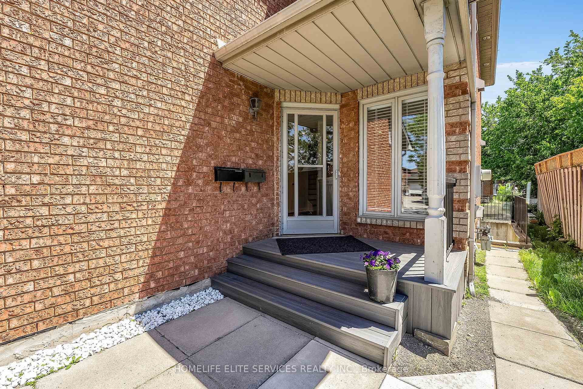 3 Lenthall Ave, Toronto, ON M1B2C7 | 3 Bedroom 4 Bathroom Semi-Detached House | Image 10