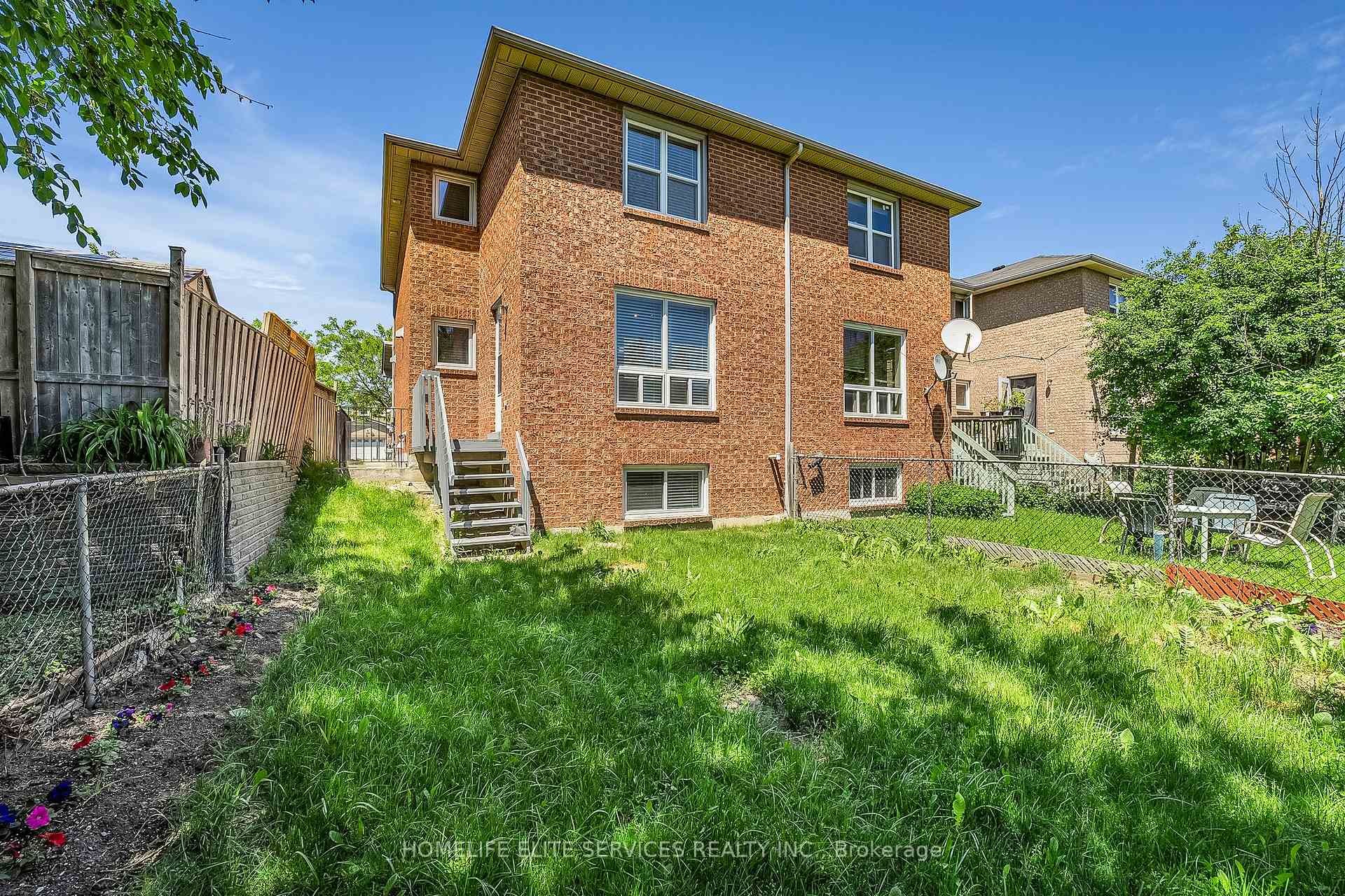 3 Lenthall Ave, Toronto, ON M1B2C7 | 3 Bedroom 4 Bathroom Semi-Detached House | Image 35