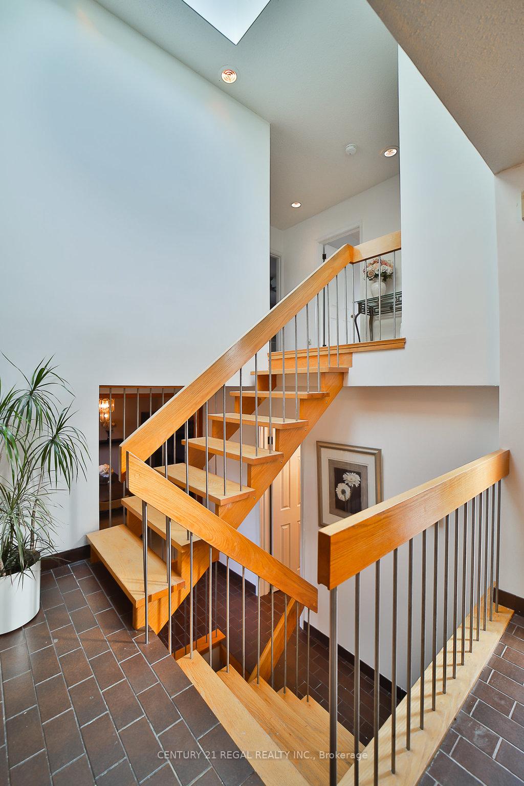 56 Somerdale Sq, Toronto, ON M1E1N1 | 3 Bedroom 3 Bathroom Detached House | Image 15