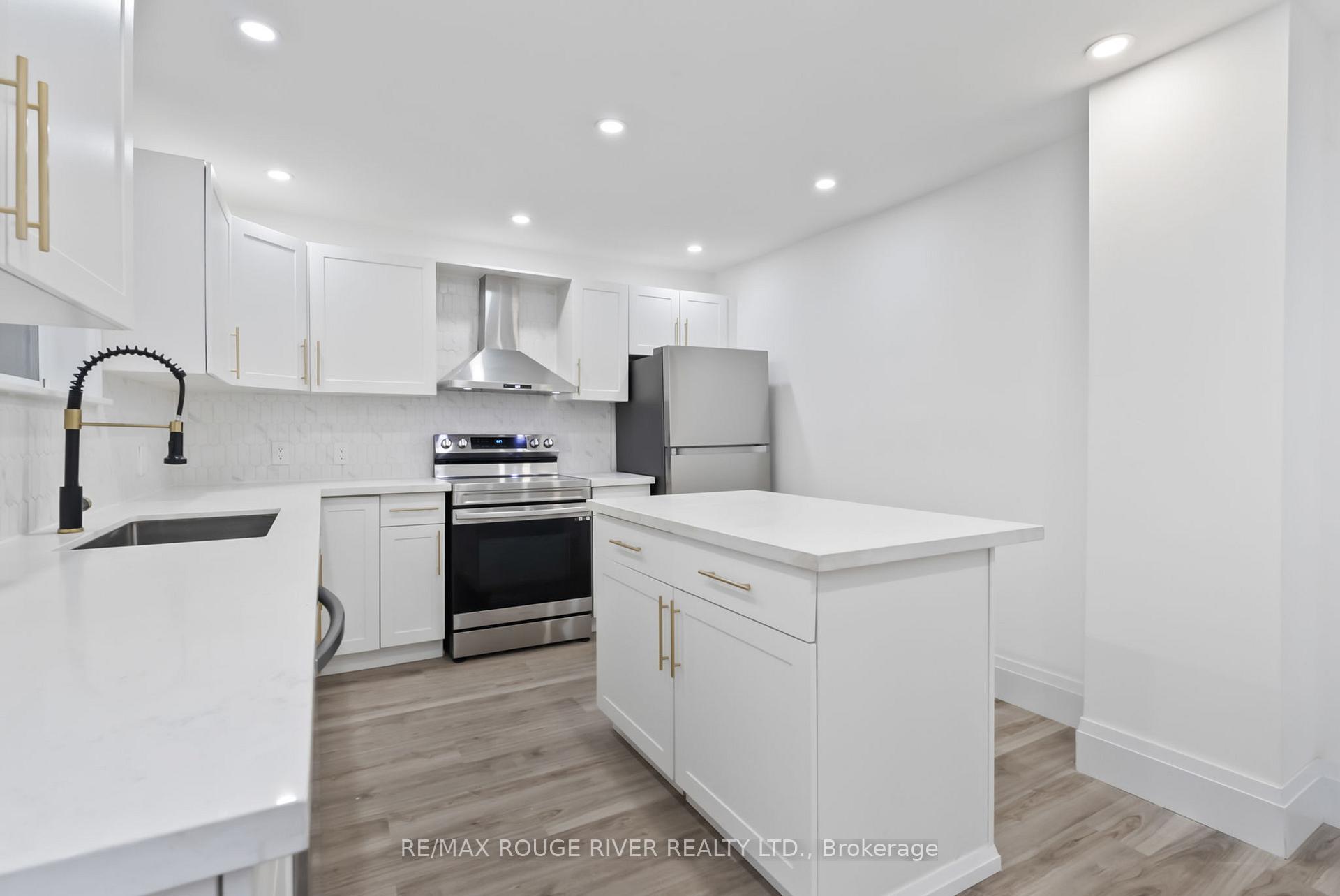 449 Drew St, Oshawa, ON L1H5B6 | 2 Bedroom 2 Bathroom Detached House | Image 14