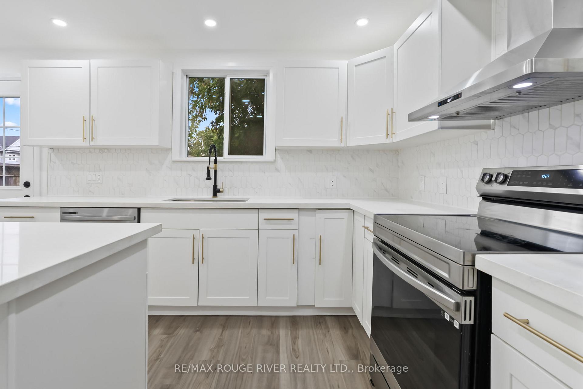 449 Drew St, Oshawa, ON L1H5B6 | 2 Bedroom 2 Bathroom Detached House | Image 17