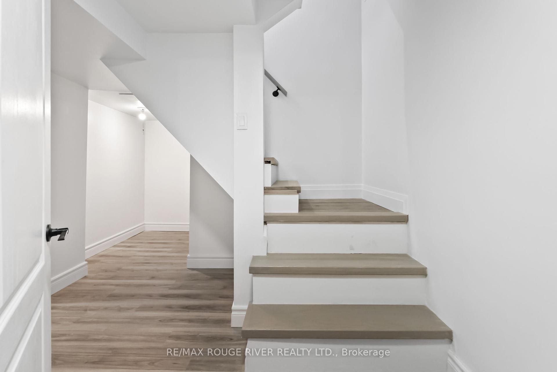 449 Drew St, Oshawa, ON L1H5B6 | 2 Bedroom 2 Bathroom Detached House | Image 21