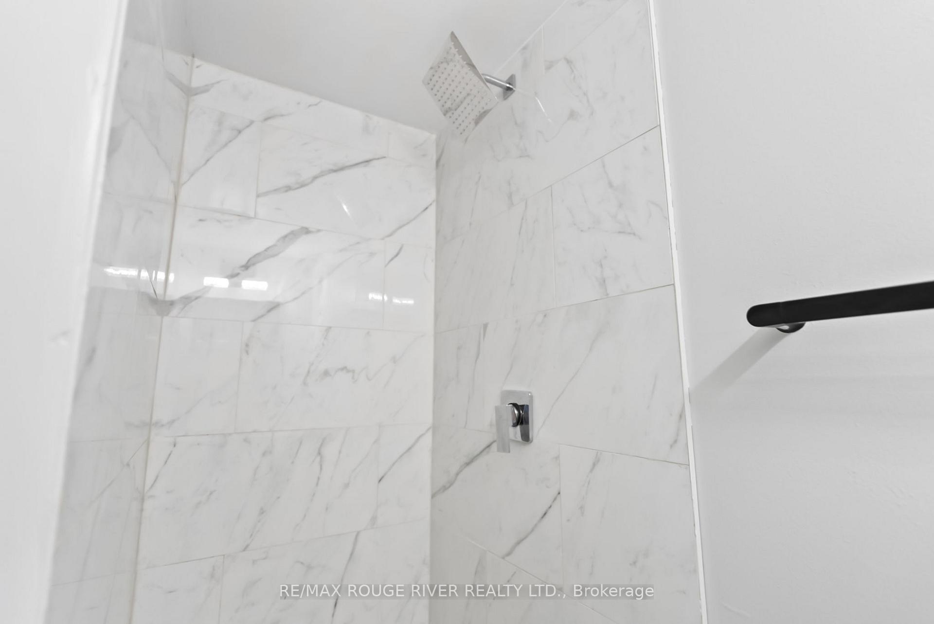 449 Drew St, Oshawa, ON L1H5B6 | 2 Bedroom 2 Bathroom Detached House | Image 32