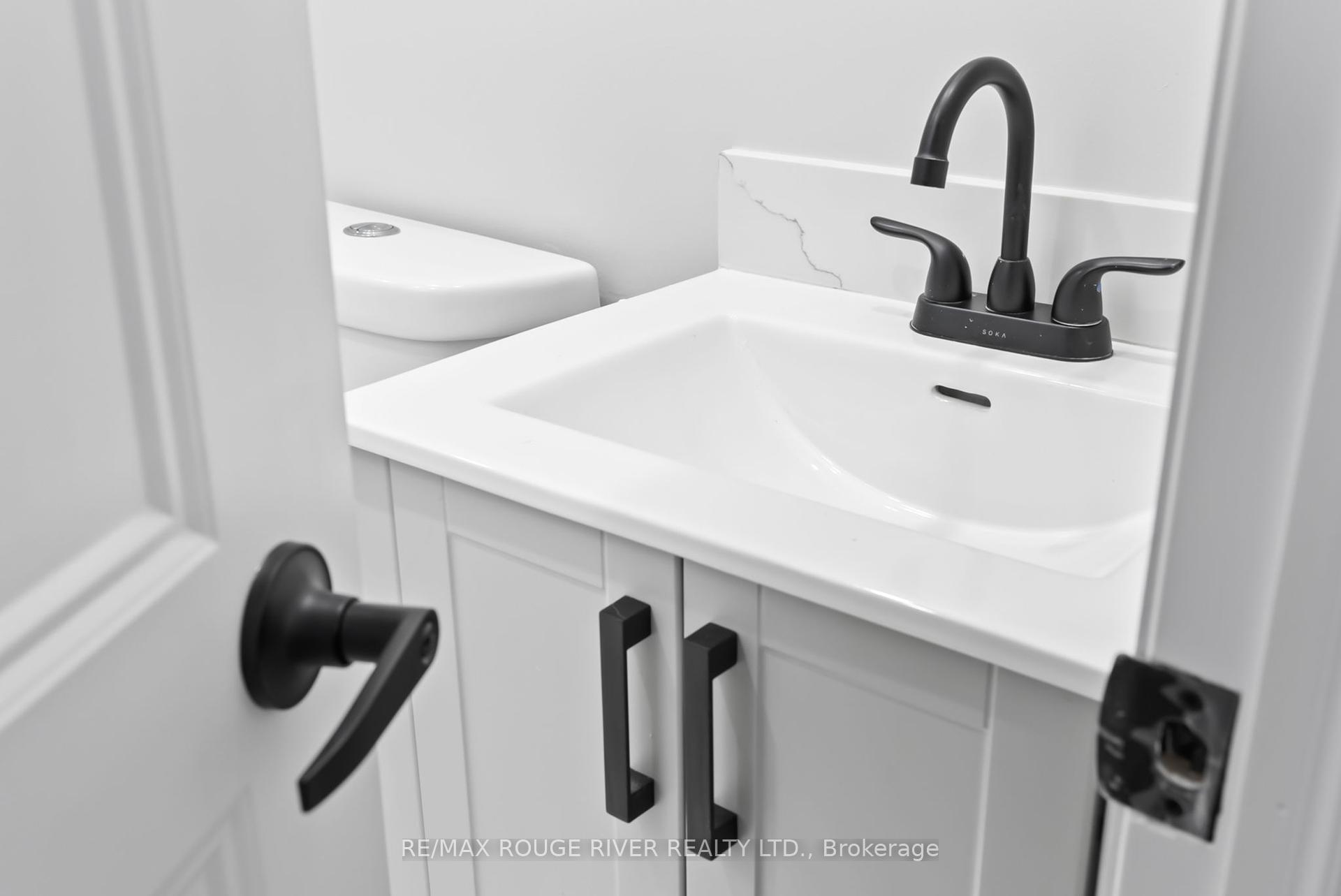 449 Drew St, Oshawa, ON L1H5B6 | 2 Bedroom 2 Bathroom Detached House | Image 33