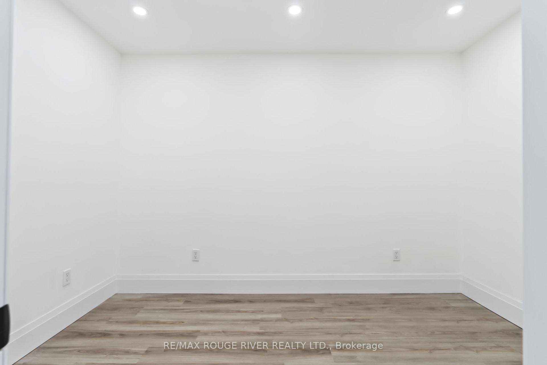 449 Drew St, Oshawa, ON L1H5B6 | 2 Bedroom 2 Bathroom Detached House | Image 6