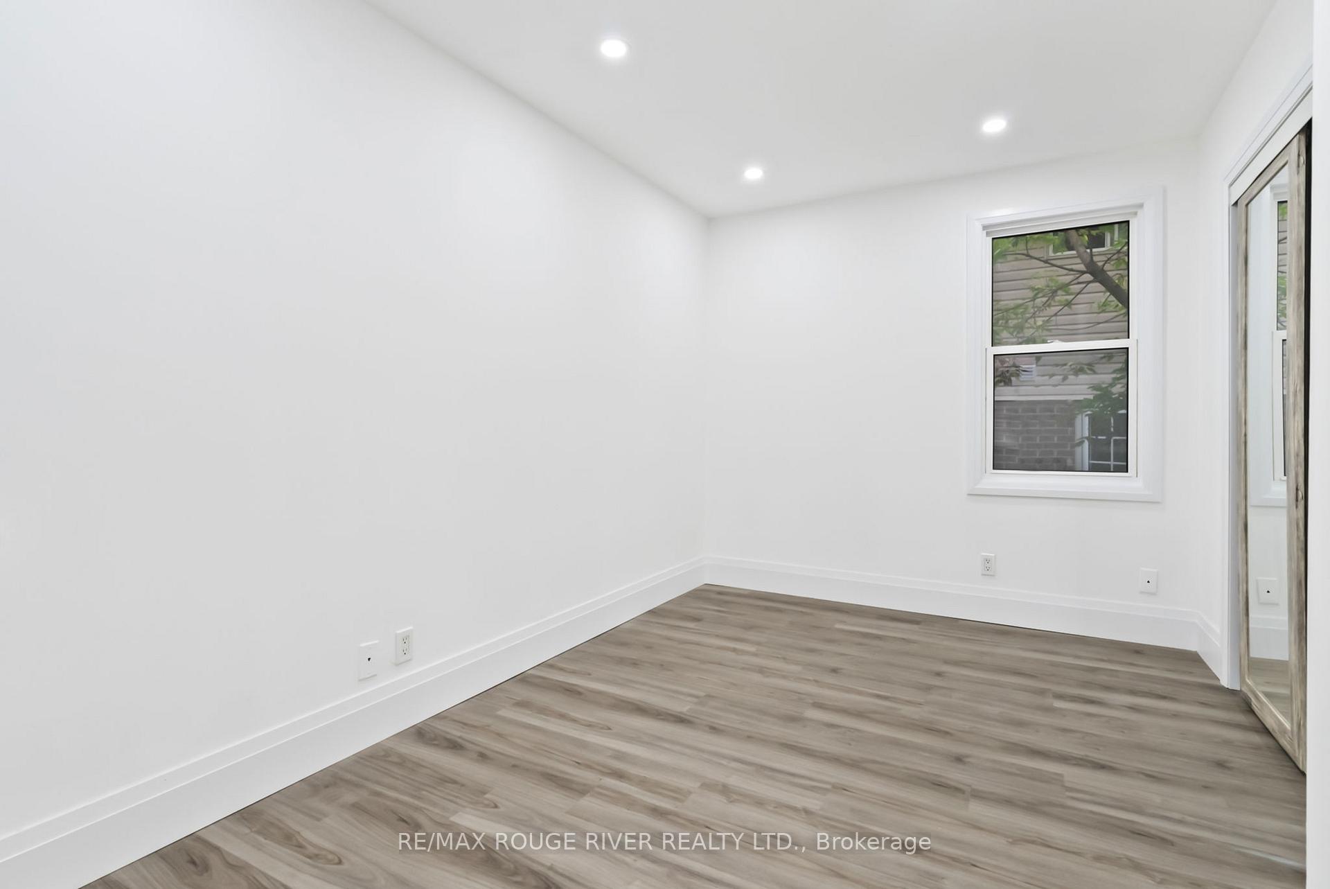 449 Drew St, Oshawa, ON L1H5B6 | 2 Bedroom 2 Bathroom Detached House | Image 9