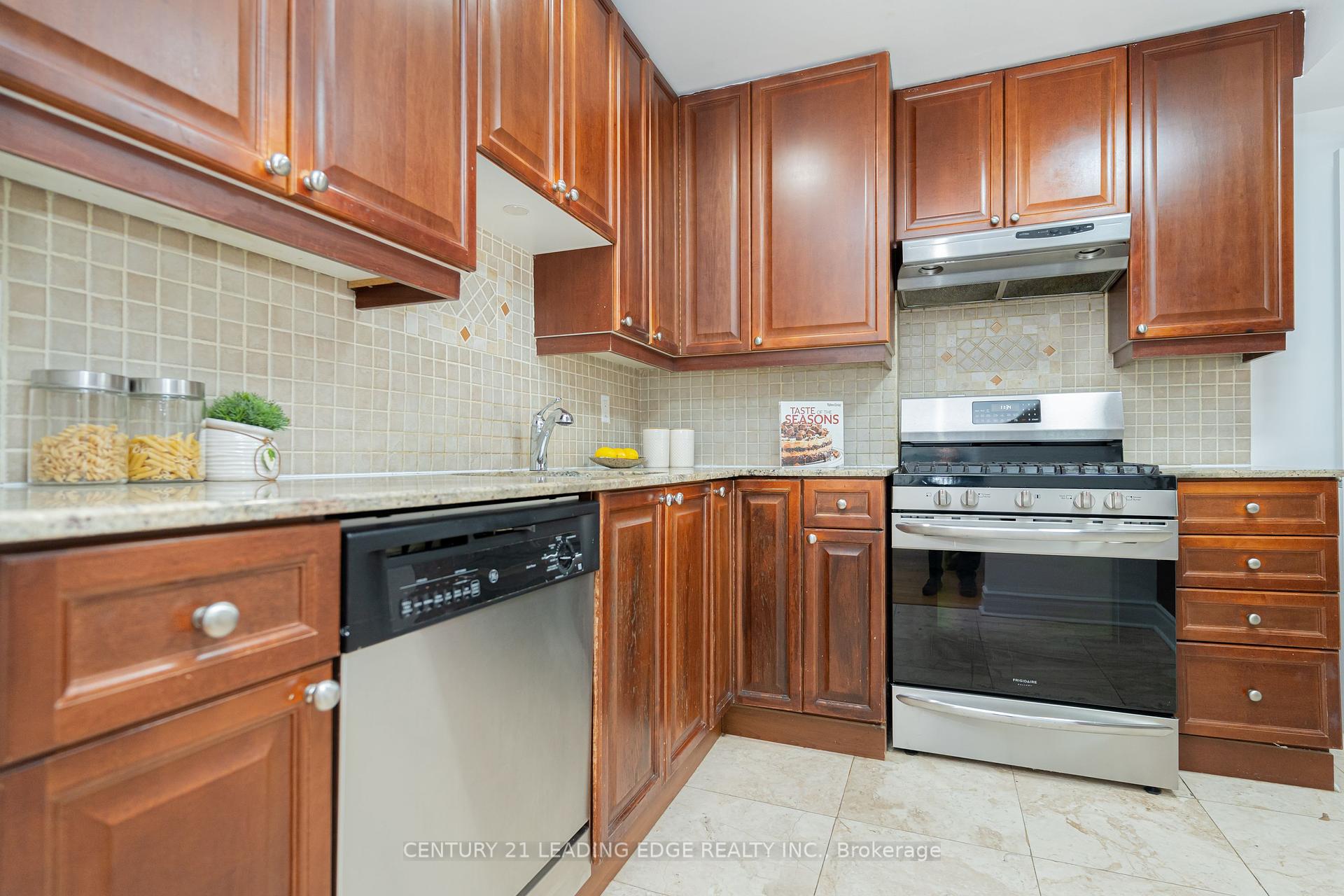 123 Cadorna Ave, Toronto, ON M4J3X3 | 4 Bedroom 3 Bathroom Detached House | Image 11