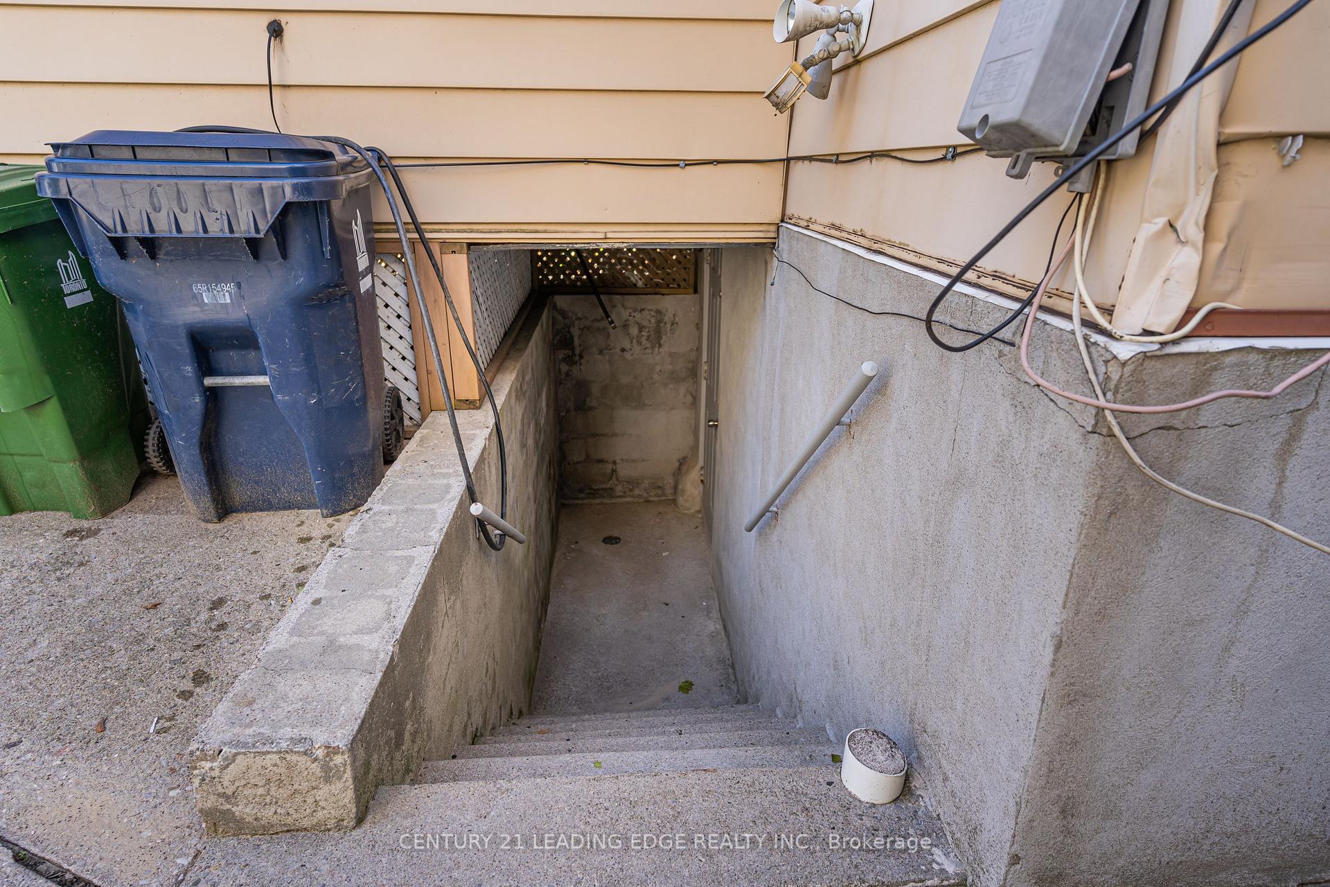 123 Cadorna Ave, Toronto, ON M4J3X3 | 4 Bedroom 3 Bathroom Detached House | Image 34