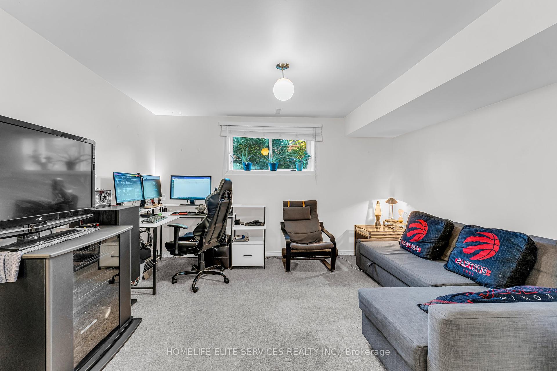 15 Lenthall Ave, Toronto, ON M1B2C7 | 3 Bedroom 4 Bathroom Semi-Detached House | Image 22