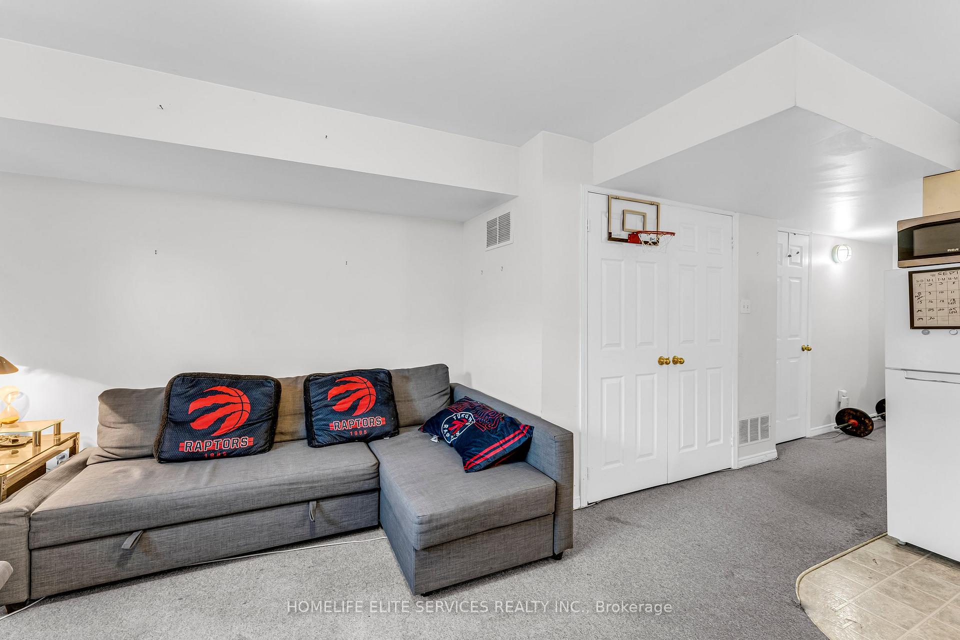 15 Lenthall Ave, Toronto, ON M1B2C7 | 3 Bedroom 4 Bathroom Semi-Detached House | Image 24