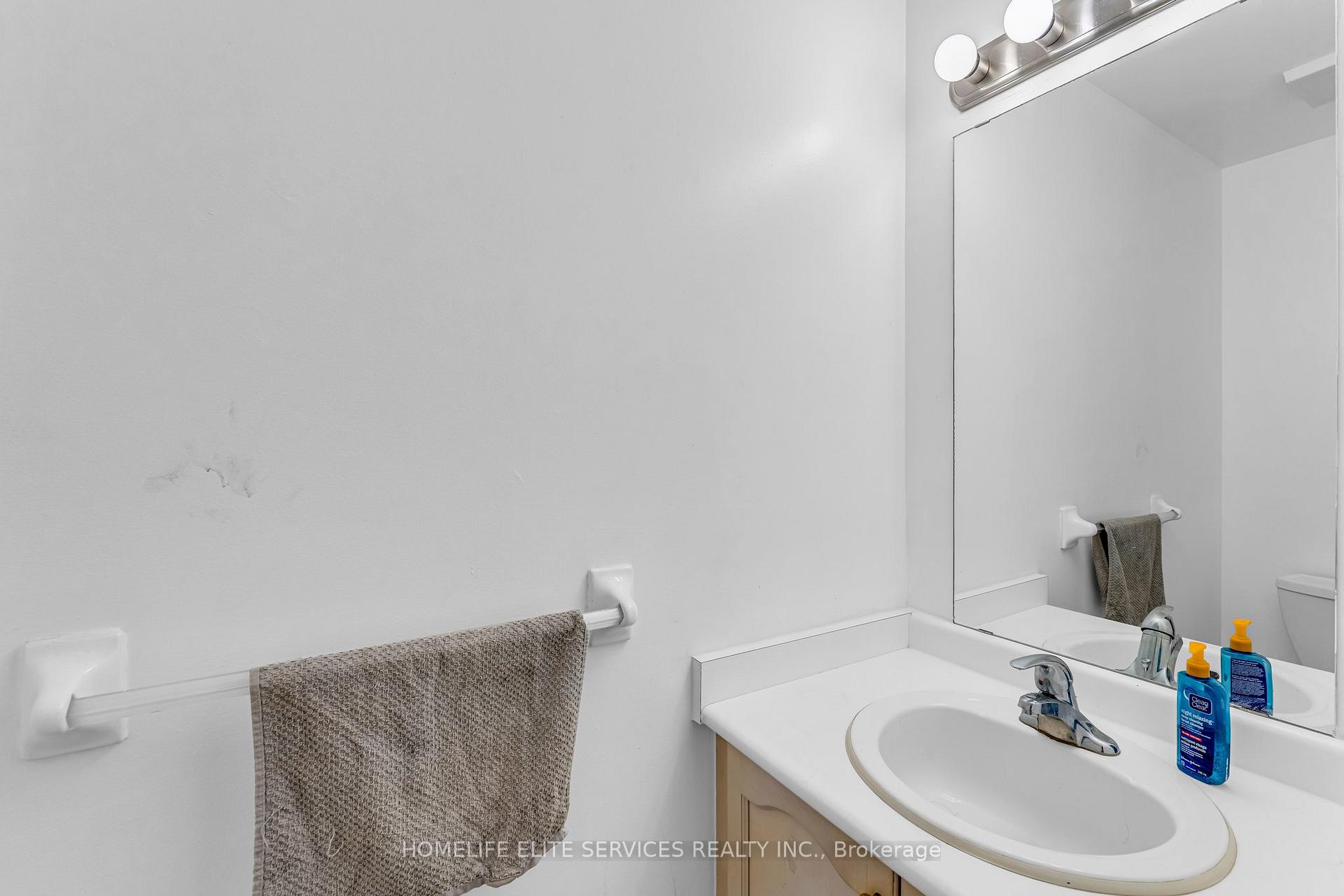 11 Lenthall Ave, Toronto, ON M1B2C7 | 3 Bedroom 4 Bathroom Semi-Detached House | Image 18