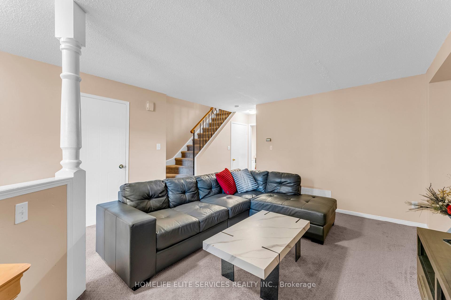 11 Lenthall Ave, Toronto, ON M1B2C7 | 3 Bedroom 4 Bathroom Semi-Detached House | Image 6