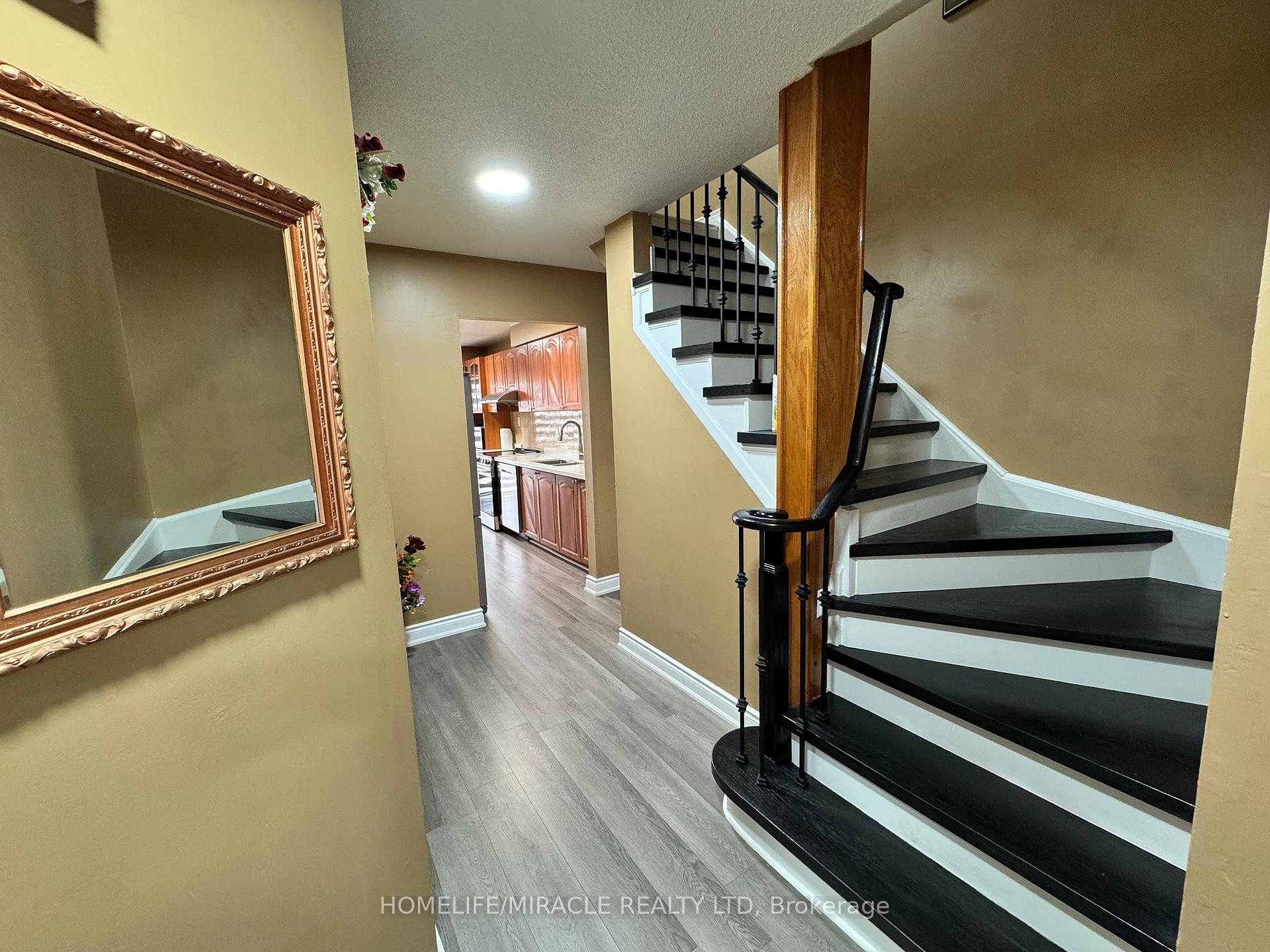 131 Plumrose Ptwy, Toronto, ON M1B4B6 | 3 Bedroom 4 Bathroom Detached House | Image 11