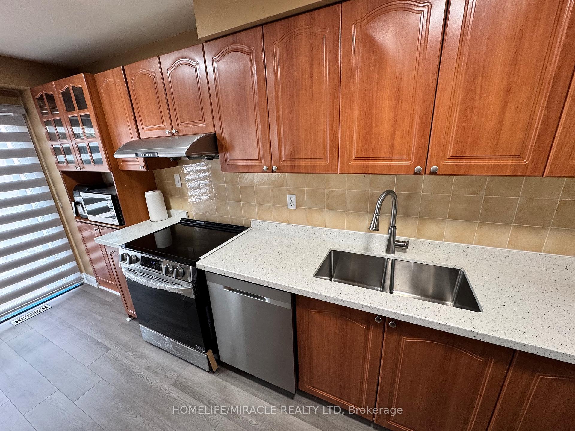 131 Plumrose Ptwy, Toronto, ON M1B4B6 | 3 Bedroom 4 Bathroom Detached House | Image 19