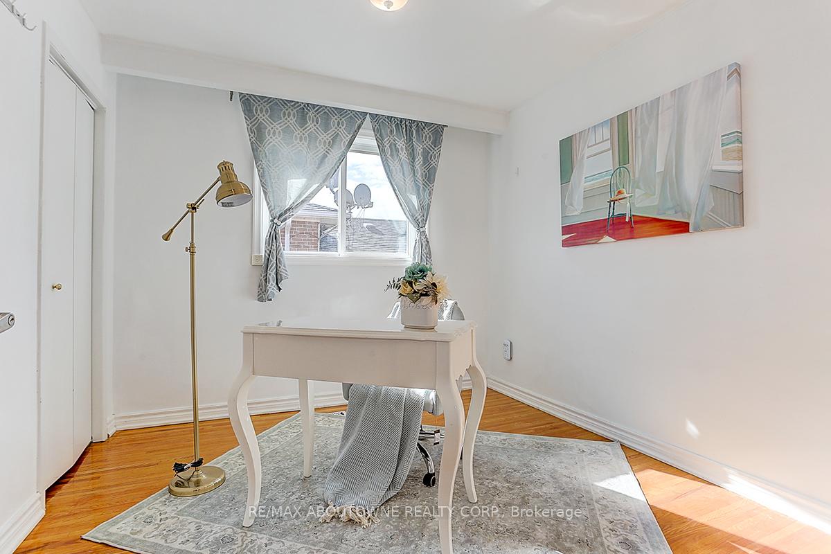 31 Lambeth Sq, Toronto, ON M1W3B3 | 4 Bedroom 3 Bathroom Detached House | Image 20