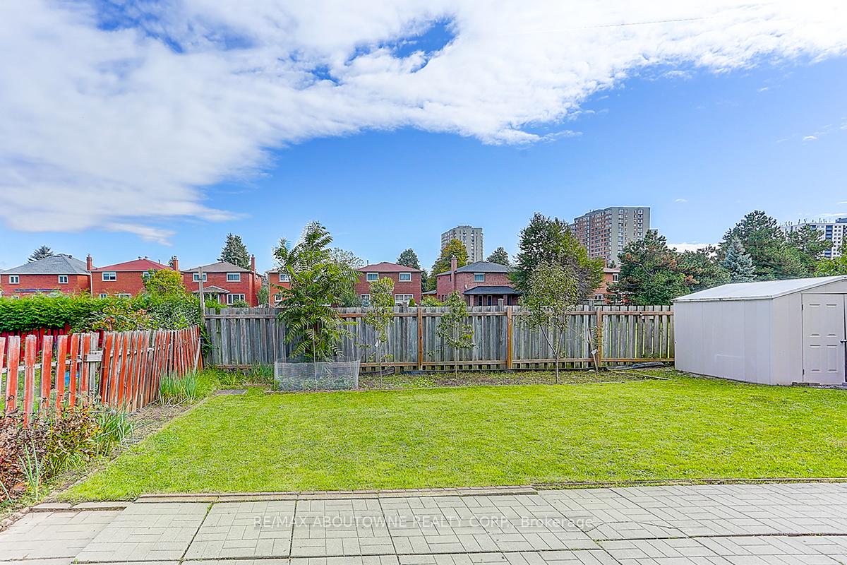 31 Lambeth Sq, Toronto, ON M1W3B3 | 4 Bedroom 3 Bathroom Detached House | Image 37