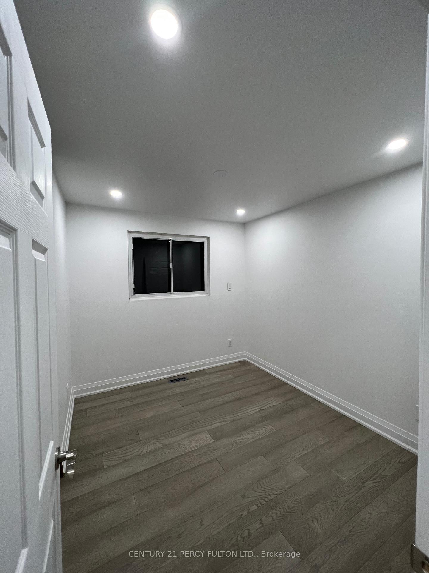 54 Howell Sq, Toronto, ON M1B1C4 | 3 Bedroom 4 Bathroom Detached House | Image 11